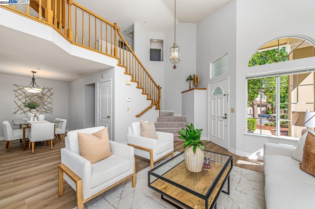 Detail Gallery Image 5 of 49 For 847 Dana Cir, Livermore,  CA 94550 - 3 Beds | 2/1 Baths