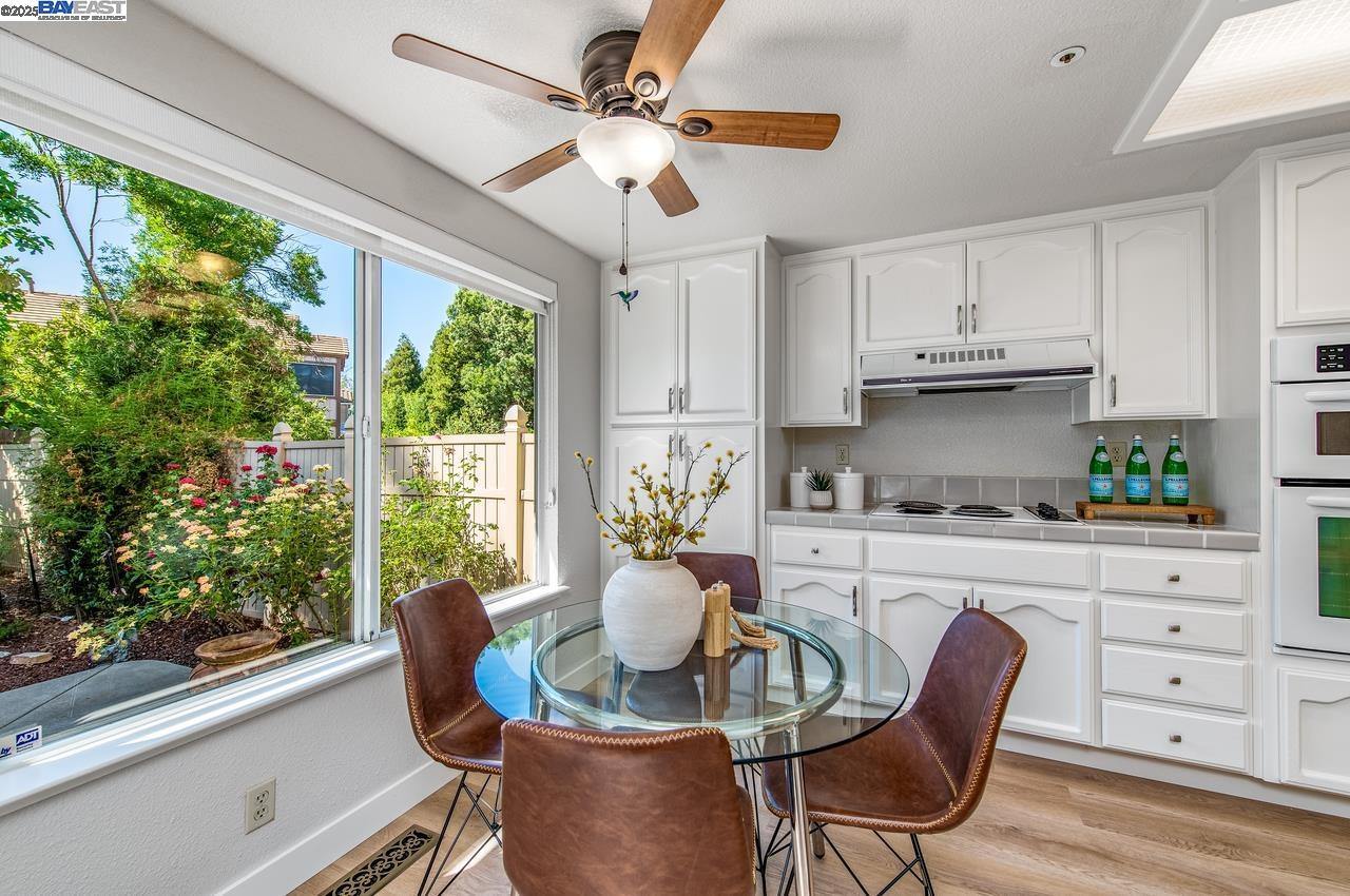 Detail Gallery Image 10 of 49 For 847 Dana Cir, Livermore,  CA 94550 - 3 Beds | 2/1 Baths
