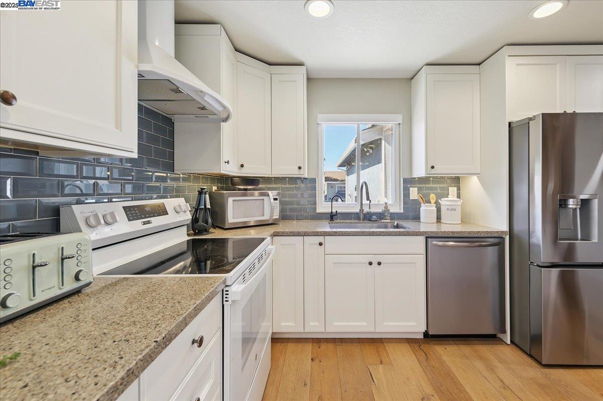 Detail Gallery Image 6 of 20 For 5301 Windflower Drive, Livermore,  CA 94551 - 2 Beds | 2 Baths