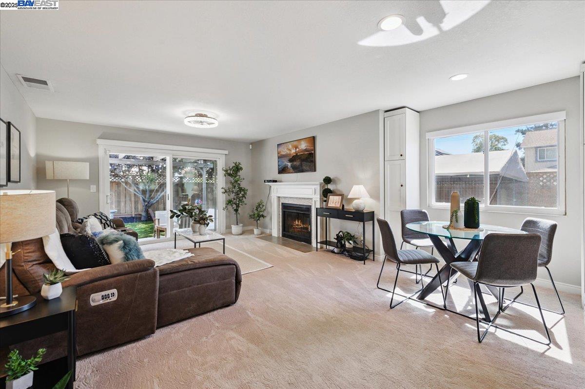 Detail Gallery Image 8 of 20 For 5301 Windflower Drive, Livermore,  CA 94551 - 2 Beds | 2 Baths