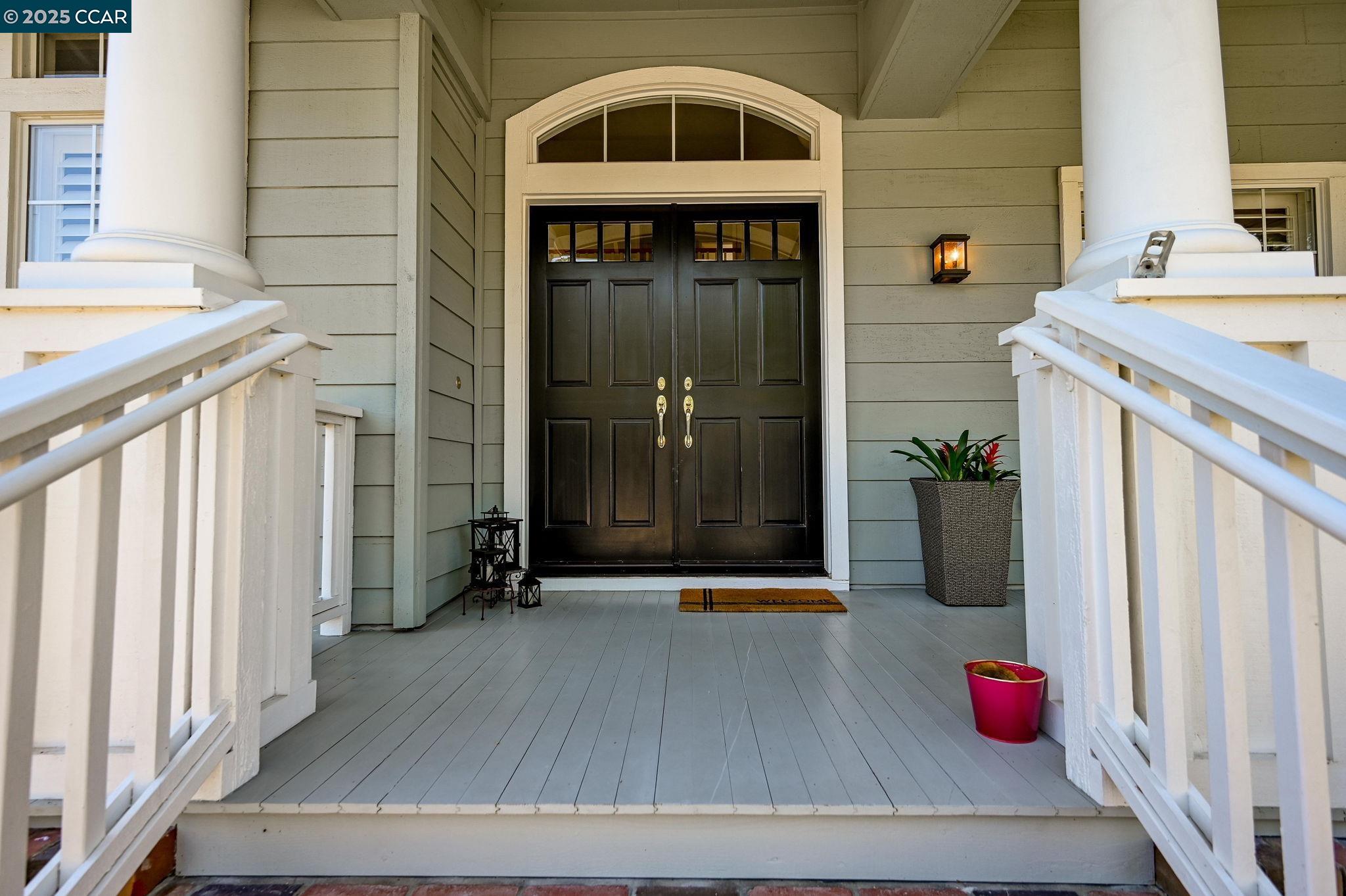 Detail Gallery Image 2 of 44 For 106 Leafield Rd, Danville,  CA 94506 - 5 Beds | 4 Baths