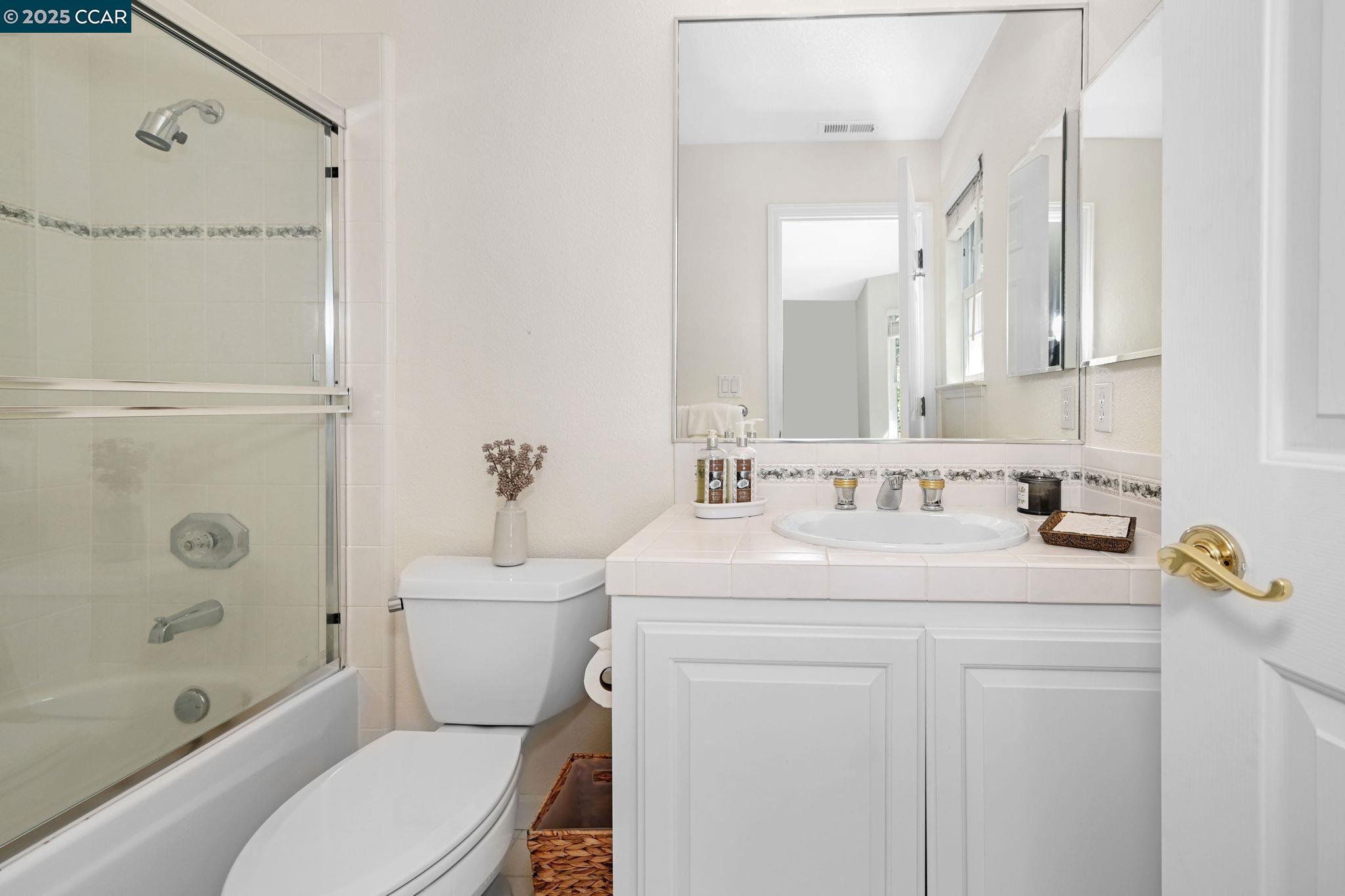 Detail Gallery Image 22 of 44 For 106 Leafield Rd, Danville,  CA 94506 - 5 Beds | 4 Baths