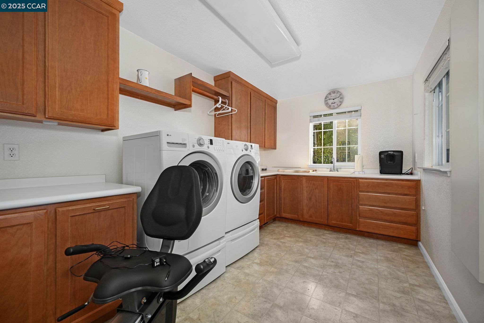 Detail Gallery Image 27 of 44 For 106 Leafield Rd, Danville,  CA 94506 - 5 Beds | 4 Baths