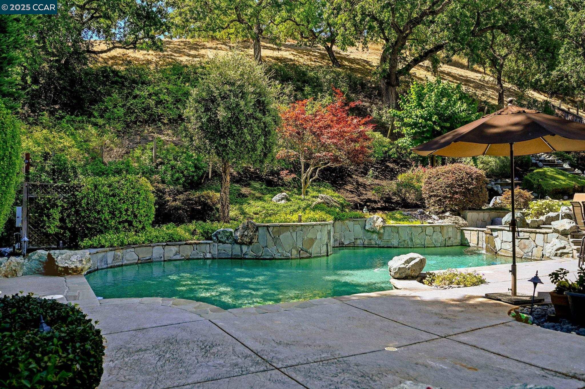 Detail Gallery Image 32 of 44 For 106 Leafield Rd, Danville,  CA 94506 - 5 Beds | 4 Baths