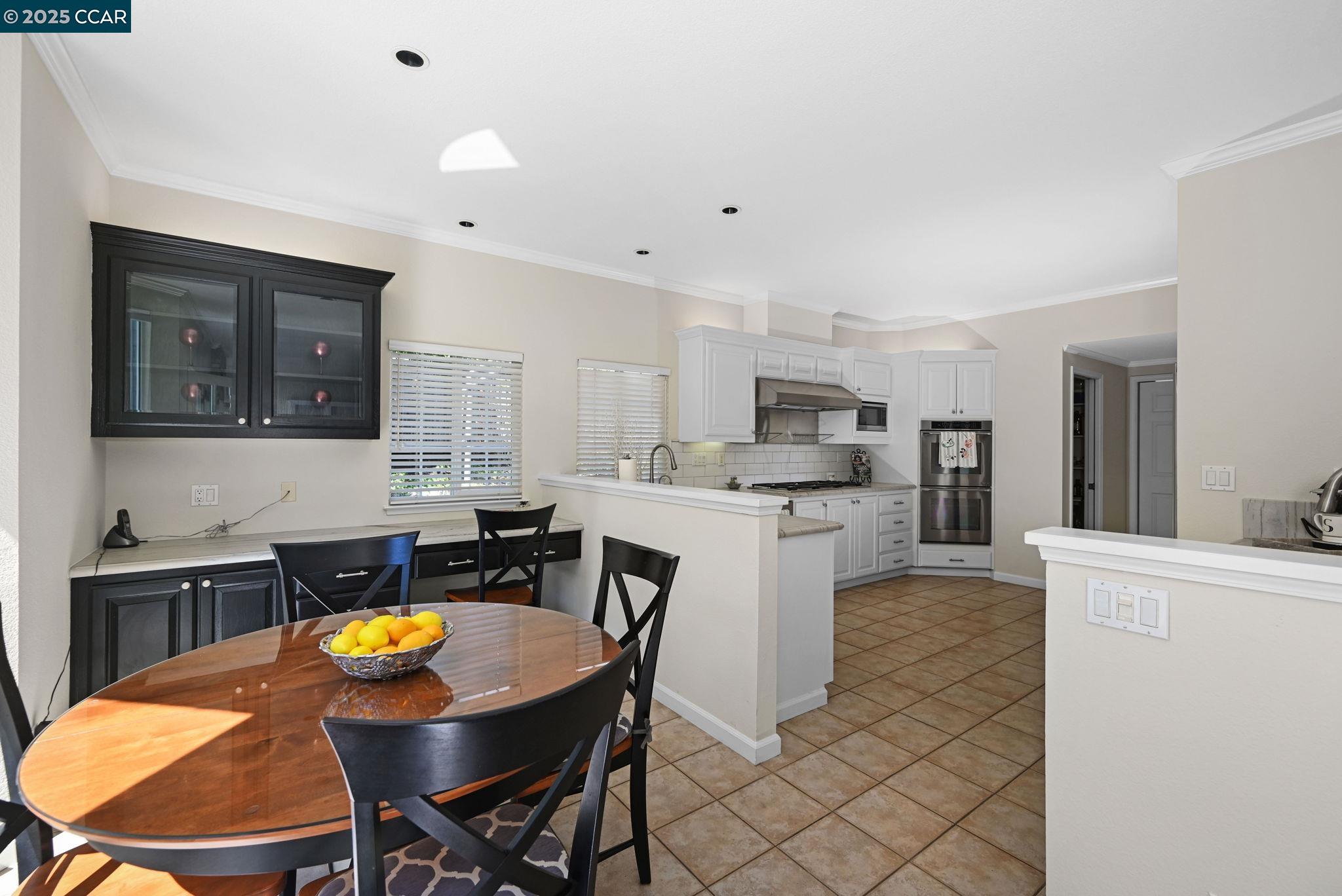 Detail Gallery Image 10 of 44 For 106 Leafield Rd, Danville,  CA 94506 - 5 Beds | 4 Baths