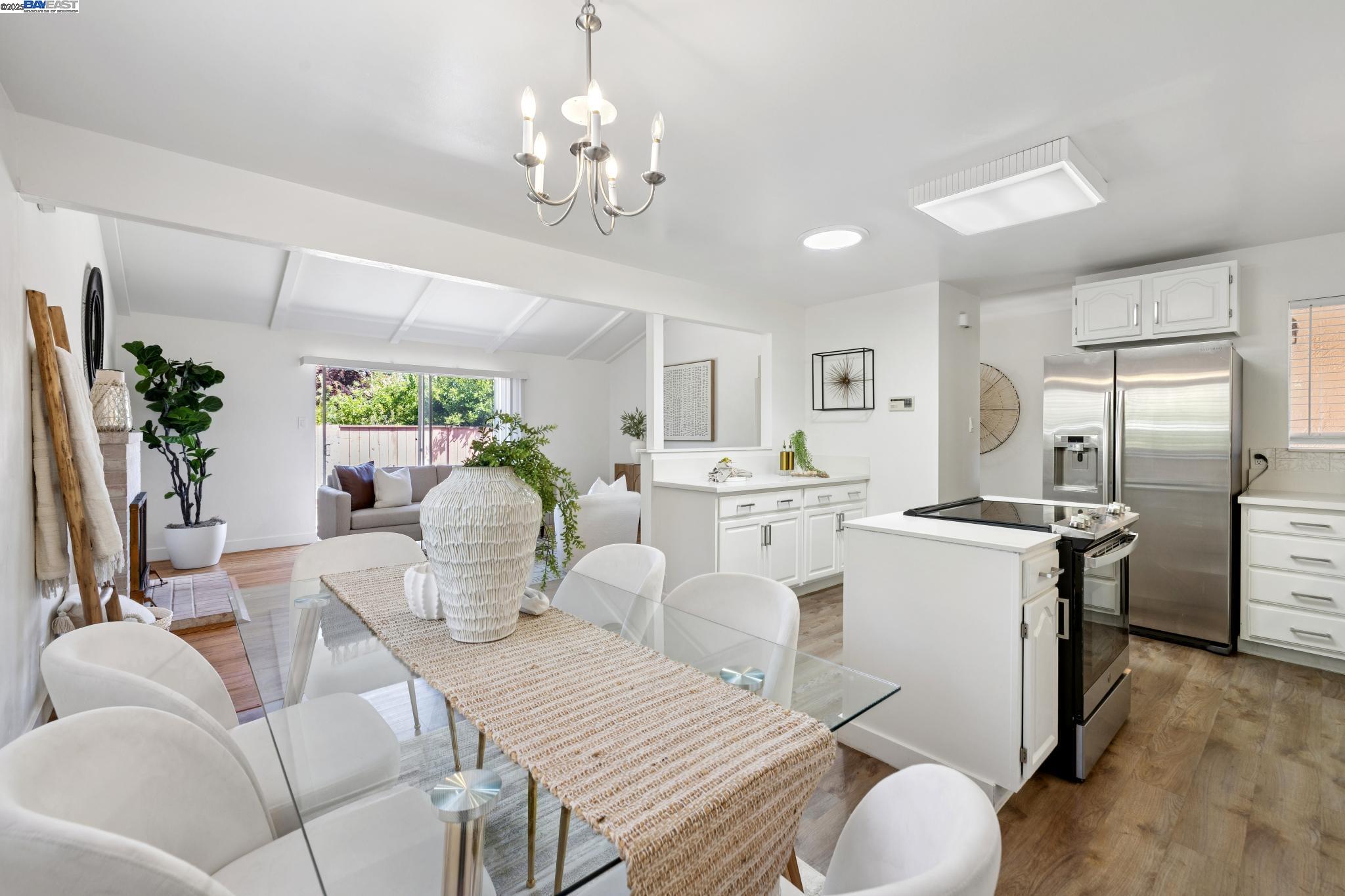 Detail Gallery Image 18 of 58 For 1943 Vining Dr, San Leandro,  CA 94579 - 3 Beds | 2 Baths