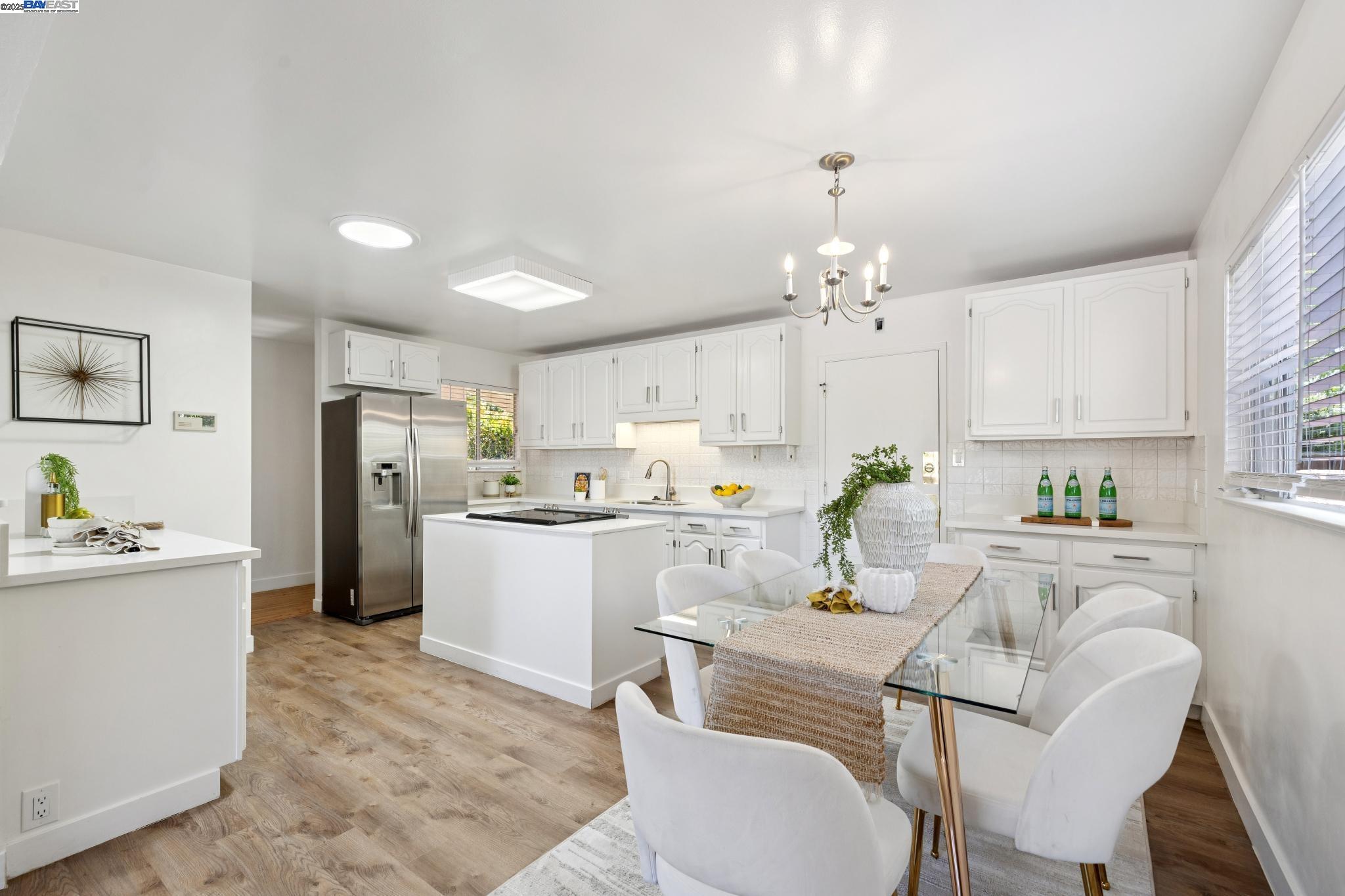Detail Gallery Image 19 of 58 For 1943 Vining Dr, San Leandro,  CA 94579 - 3 Beds | 2 Baths