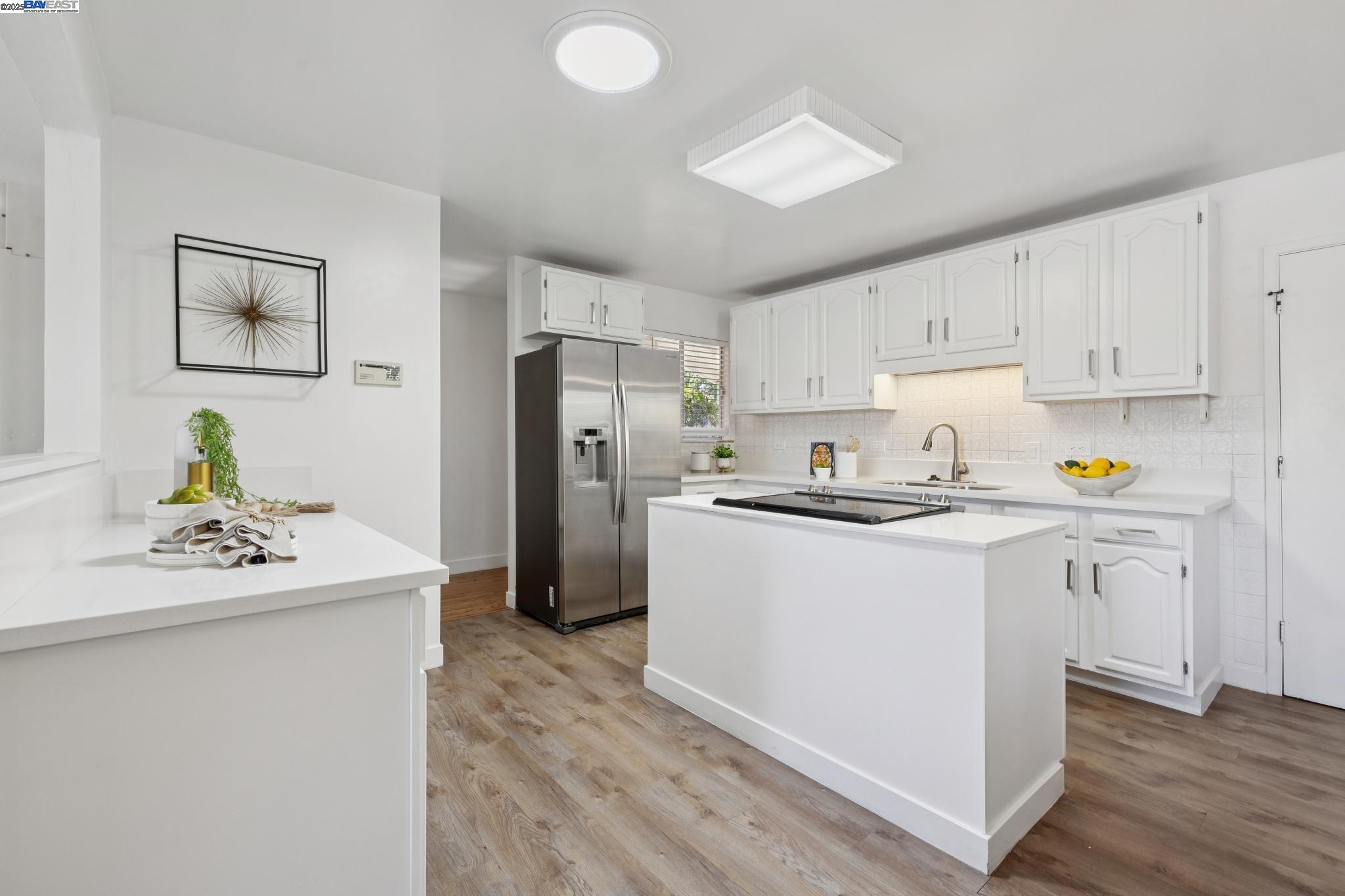 Detail Gallery Image 20 of 58 For 1943 Vining Dr, San Leandro,  CA 94579 - 3 Beds | 2 Baths
