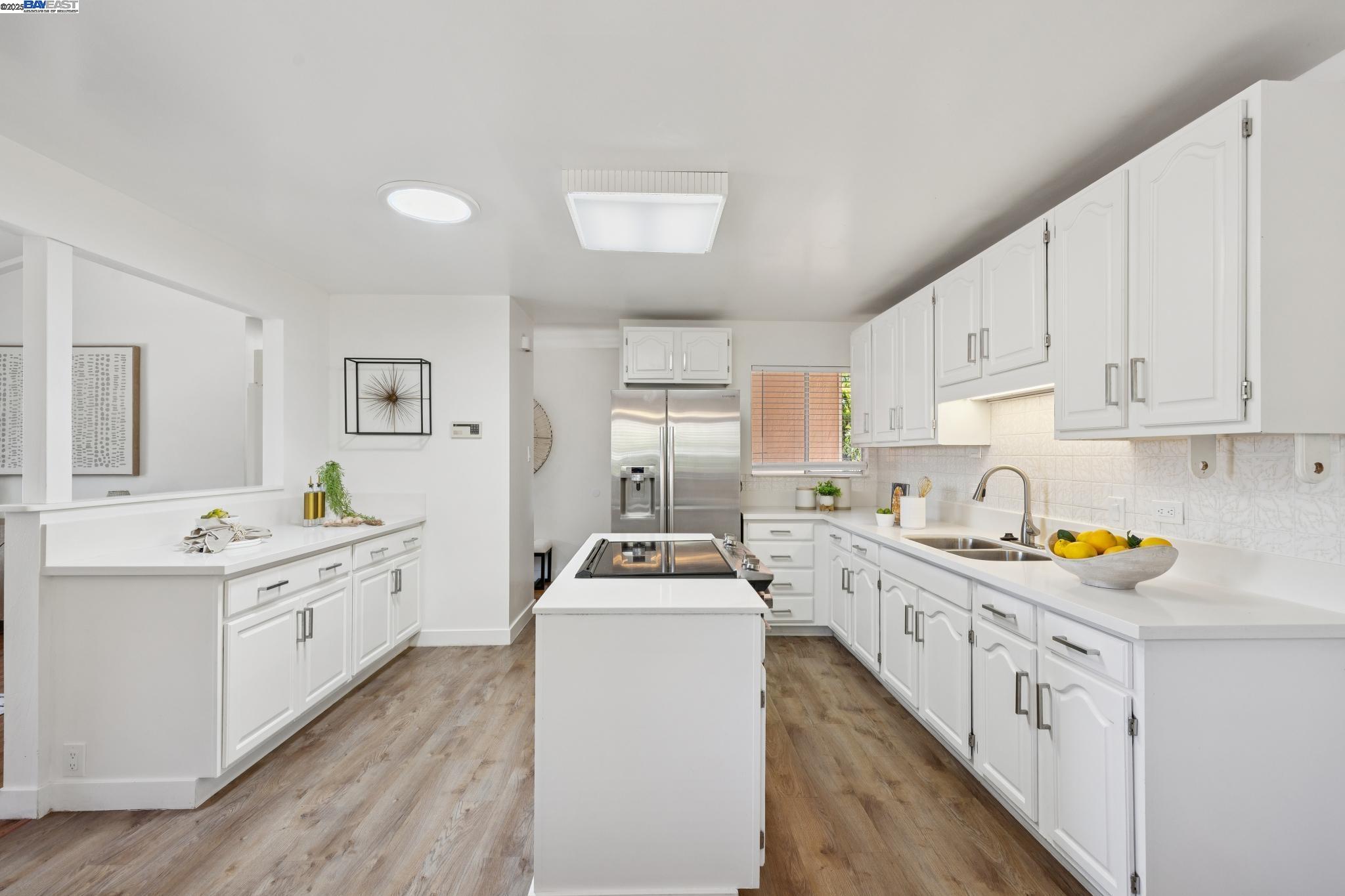 Detail Gallery Image 26 of 58 For 1943 Vining Dr, San Leandro,  CA 94579 - 3 Beds | 2 Baths