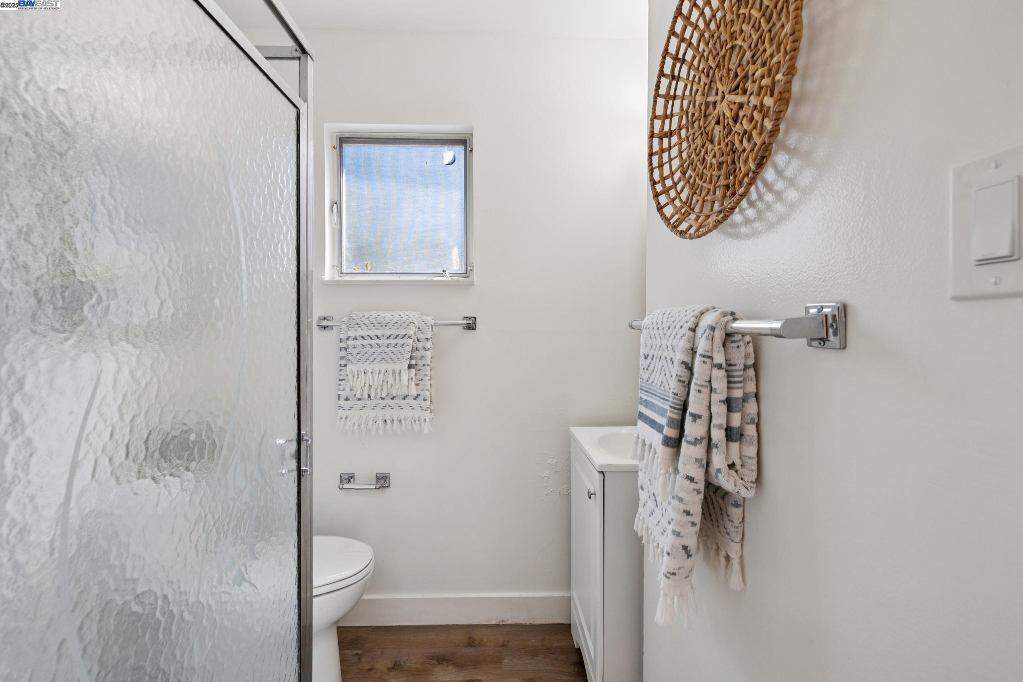 Detail Gallery Image 36 of 58 For 1943 Vining Dr, San Leandro,  CA 94579 - 3 Beds | 2 Baths