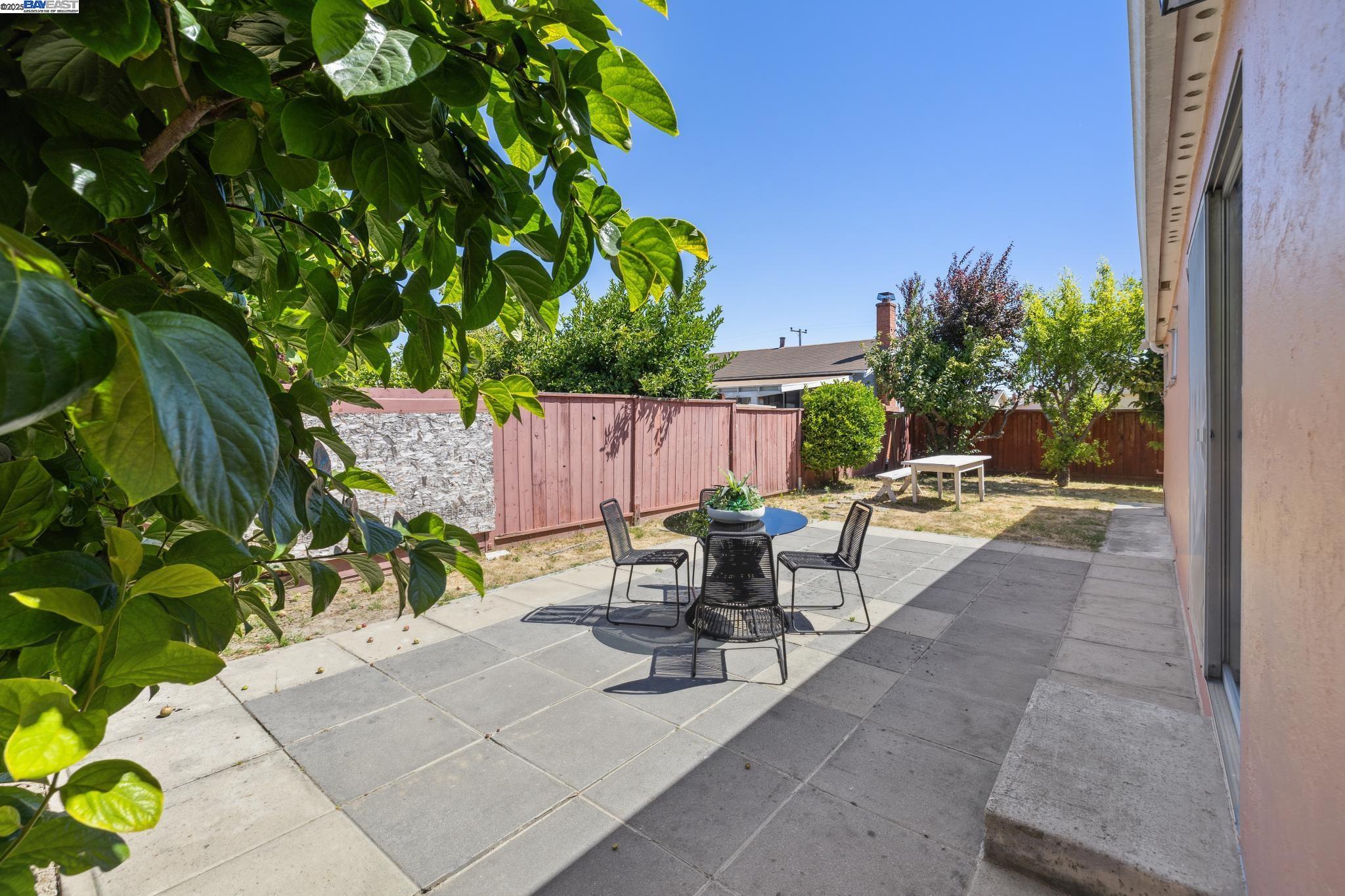 Detail Gallery Image 48 of 58 For 1943 Vining Dr, San Leandro,  CA 94579 - 3 Beds | 2 Baths