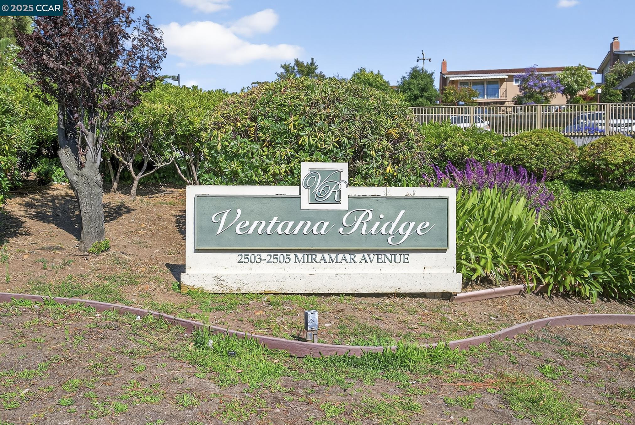MLS: 41104172 Condo For Sale