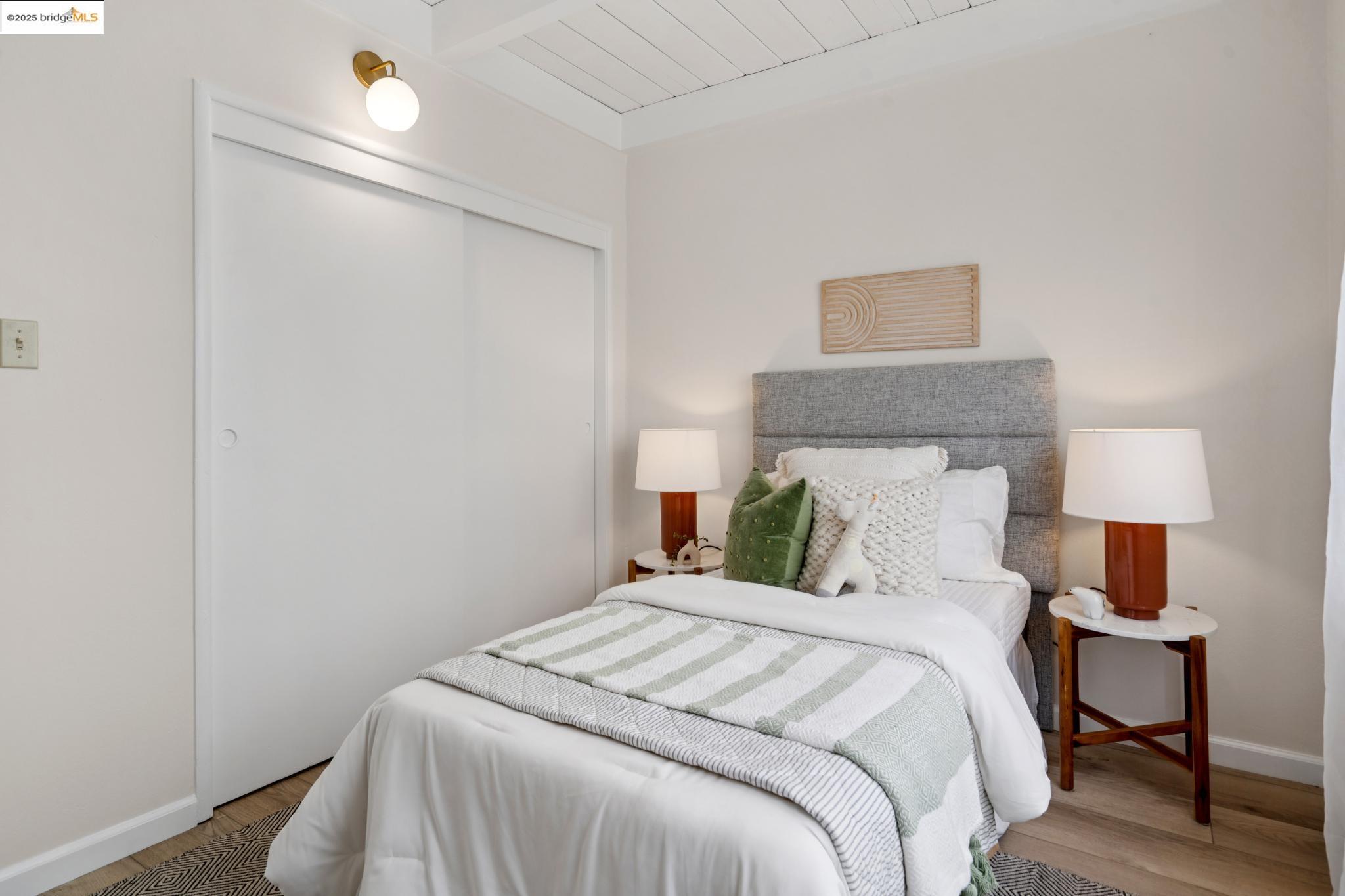 Detail Gallery Image 15 of 34 For 3903 Canon Ave, Oakland,  CA 94602 - – Beds | – Baths