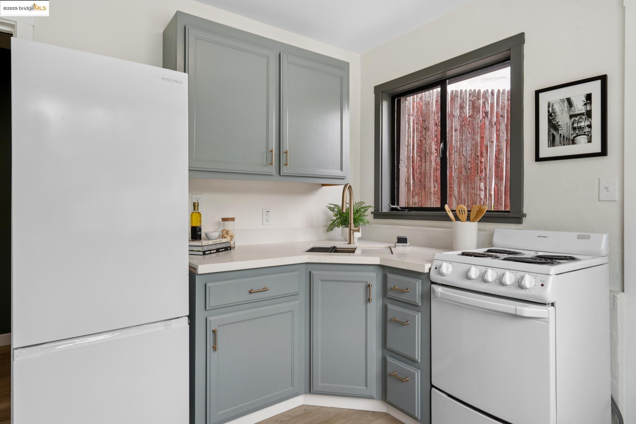 Detail Gallery Image 24 of 34 For 3903 Canon Ave, Oakland,  CA 94602 - – Beds | – Baths