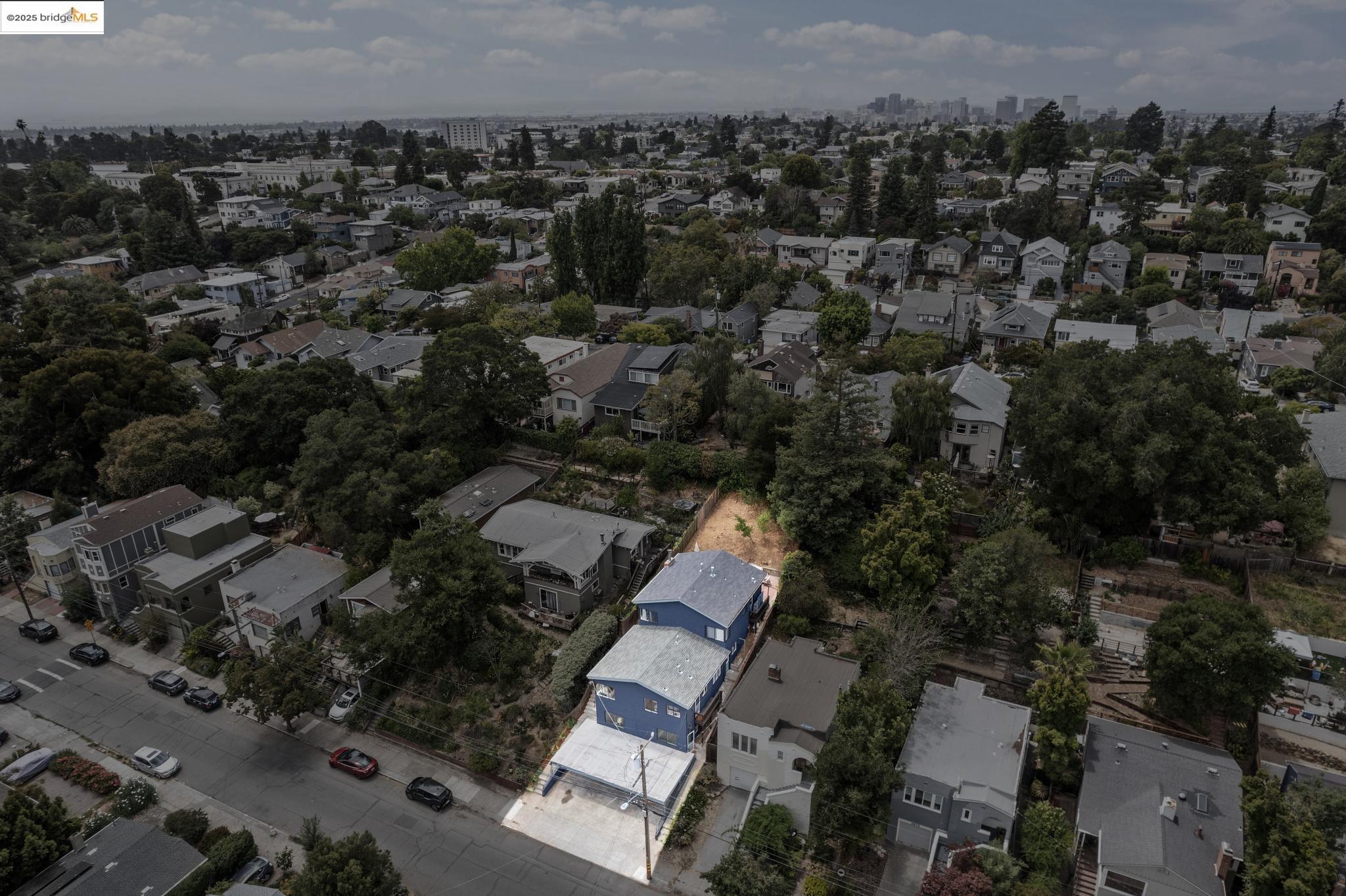 Detail Gallery Image 33 of 34 For 3903 Canon Ave, Oakland,  CA 94602 - – Beds | – Baths