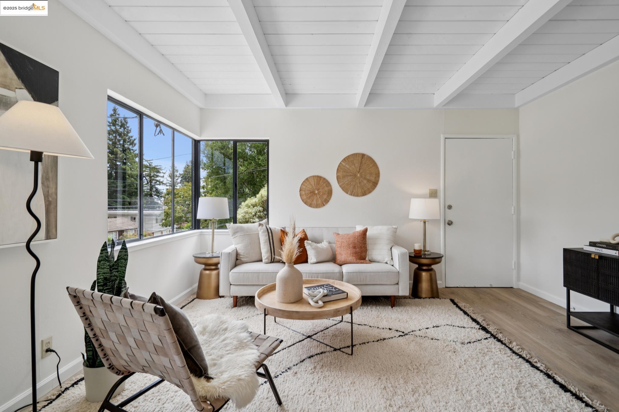 Detail Gallery Image 6 of 34 For 3903 Canon Ave, Oakland,  CA 94602 - – Beds | – Baths