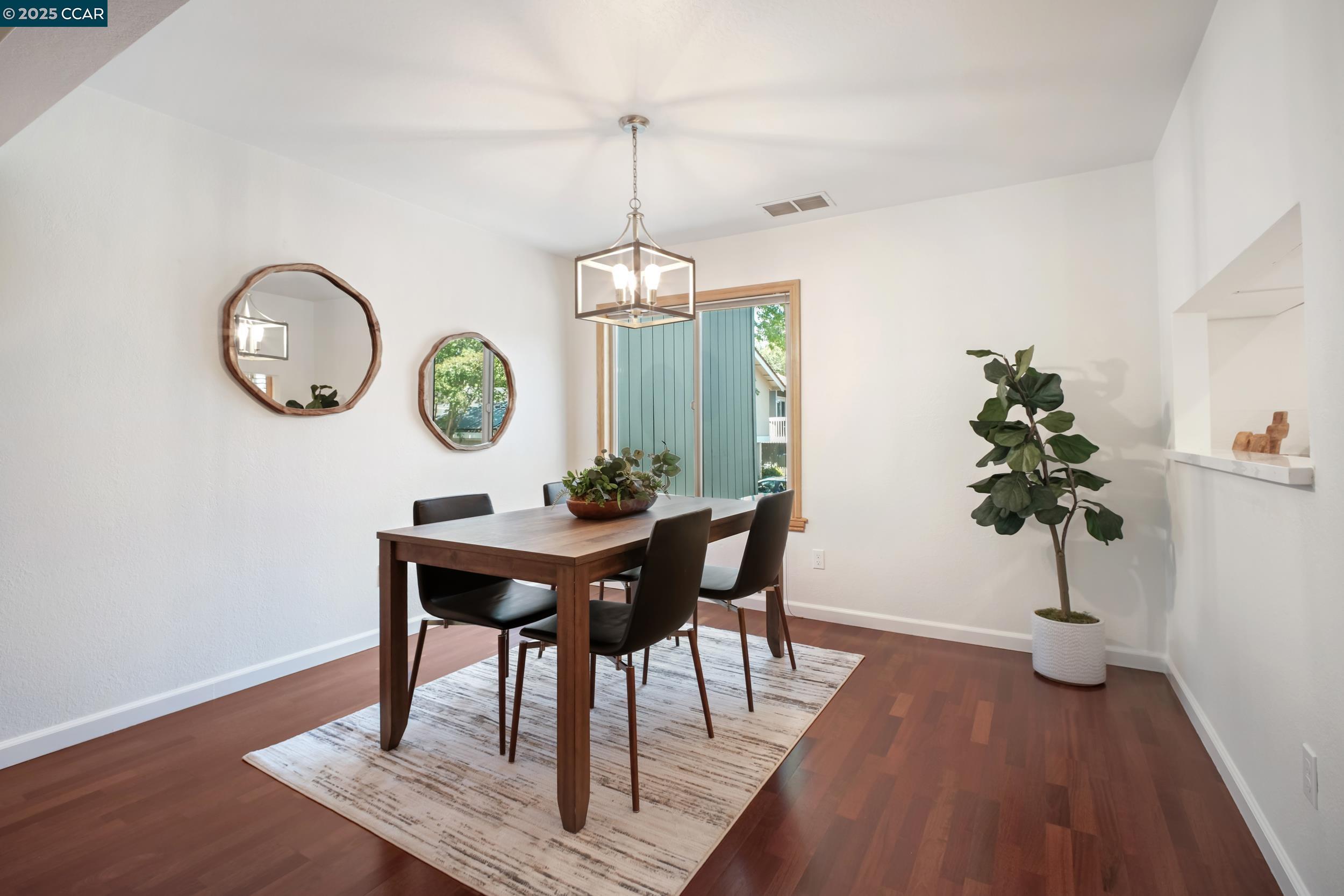 Photo #7: 41104175 Listing: Photo #7