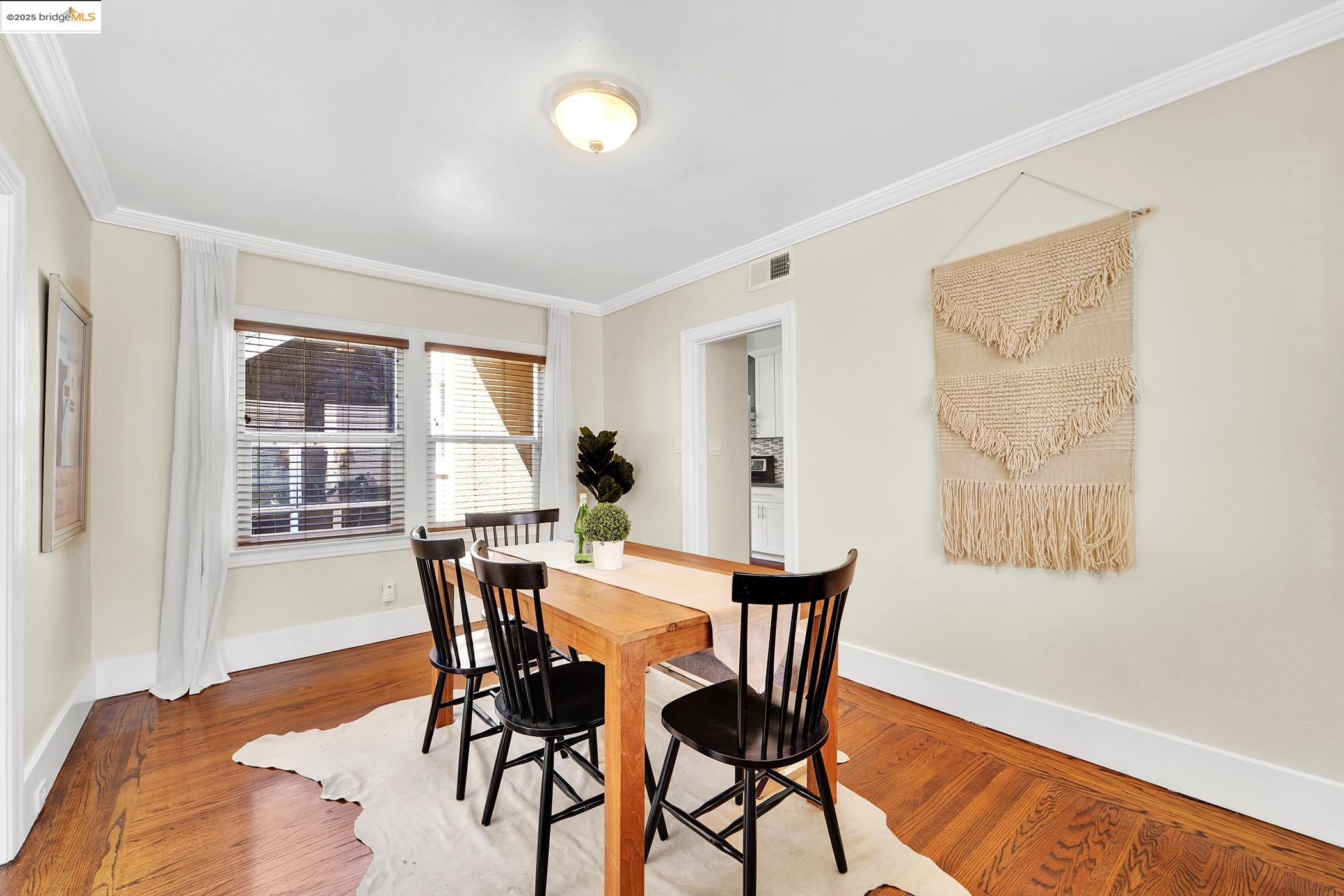 Detail Gallery Image 11 of 58 For 567 Vernon St, Oakland,  CA 94610 - – Beds | – Baths
