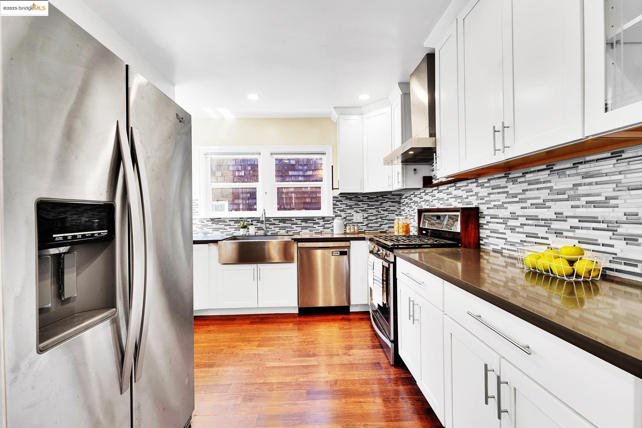 Detail Gallery Image 16 of 58 For 567 Vernon St, Oakland,  CA 94610 - – Beds | – Baths