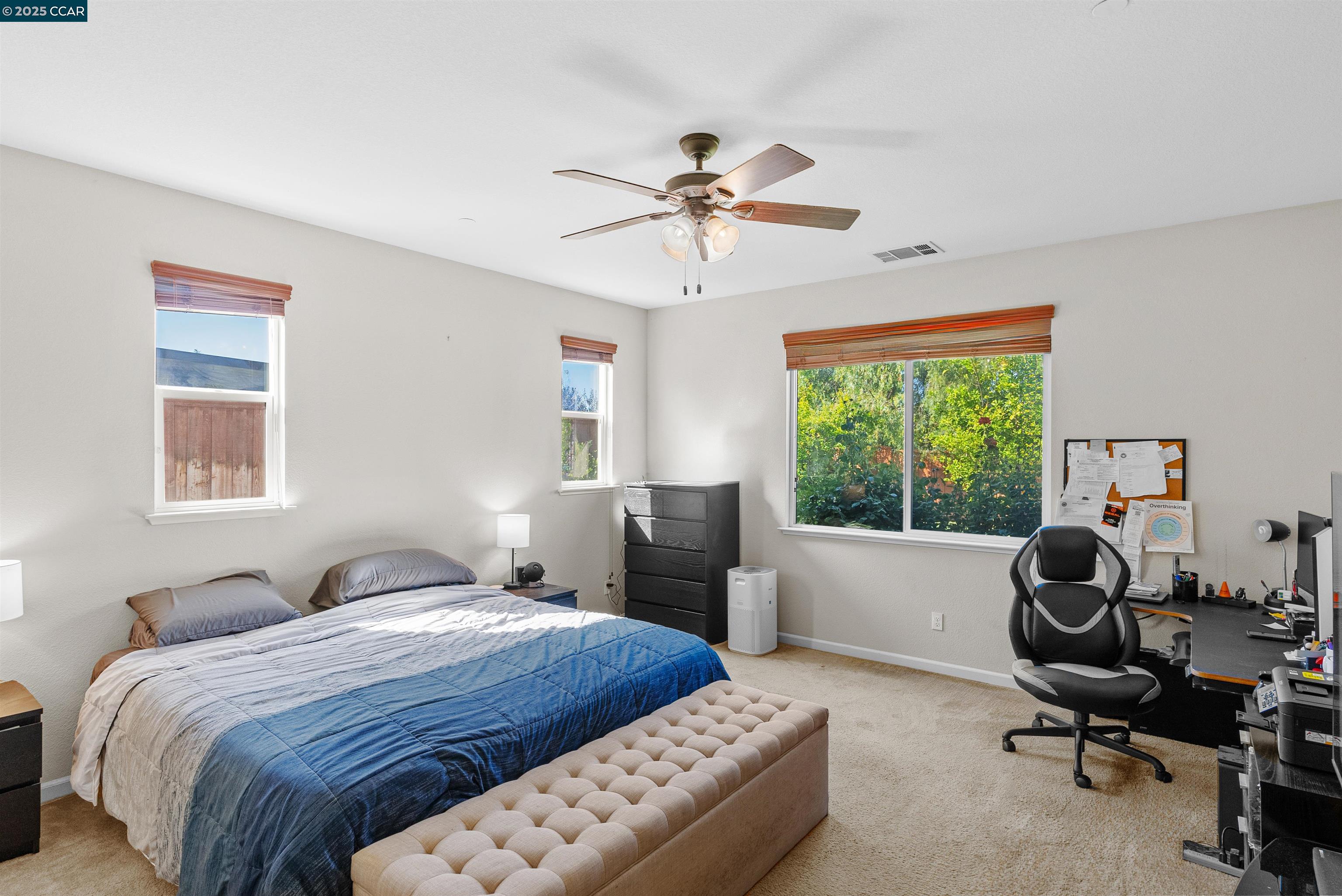 Detail Gallery Image 13 of 37 For 3826 Danbury Way, Fairfield,  CA 94553 - 5 Beds | 3/1 Baths