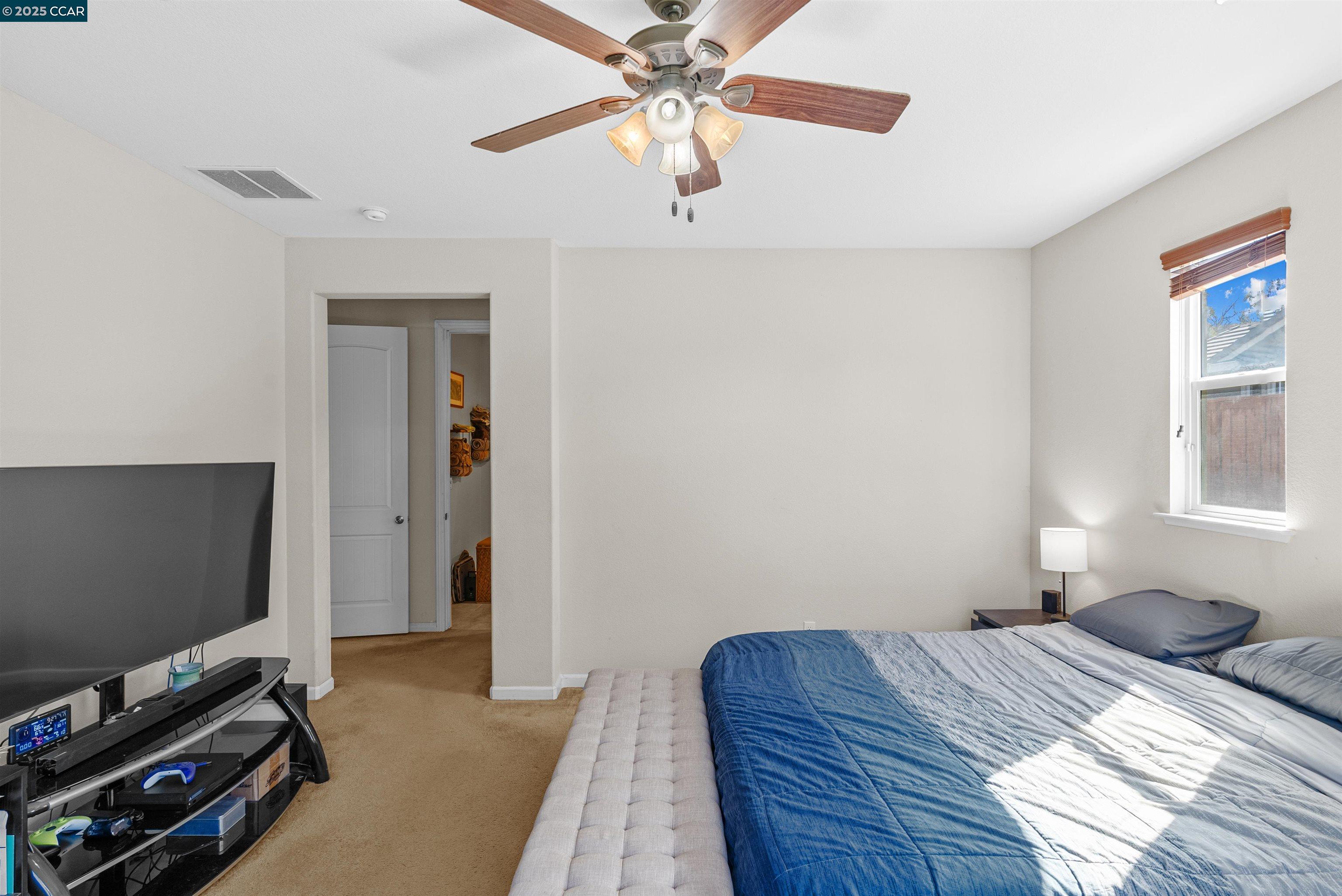 Detail Gallery Image 14 of 37 For 3826 Danbury Way, Fairfield,  CA 94553 - 5 Beds | 3/1 Baths