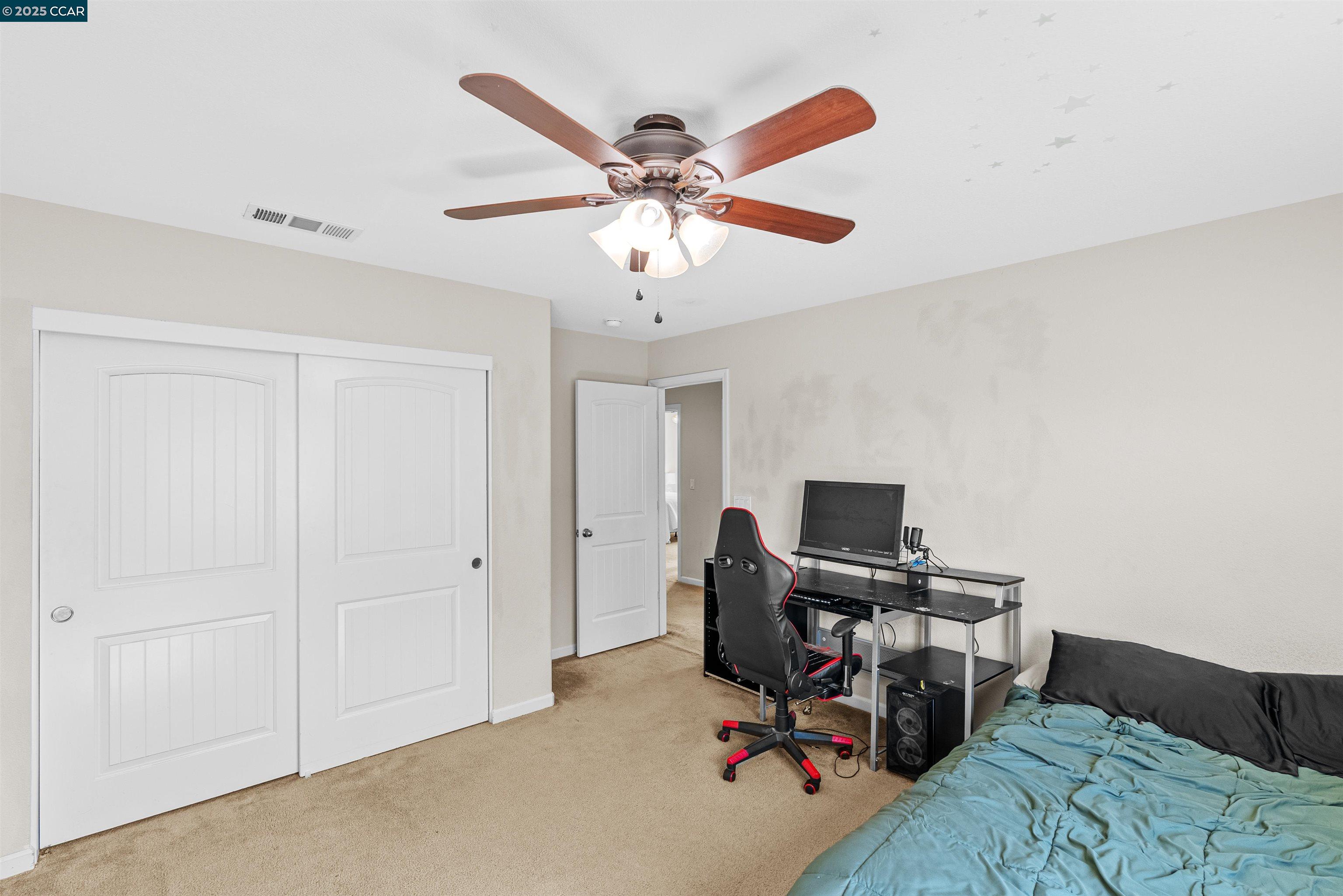 Detail Gallery Image 22 of 37 For 3826 Danbury Way, Fairfield,  CA 94553 - 5 Beds | 3/1 Baths