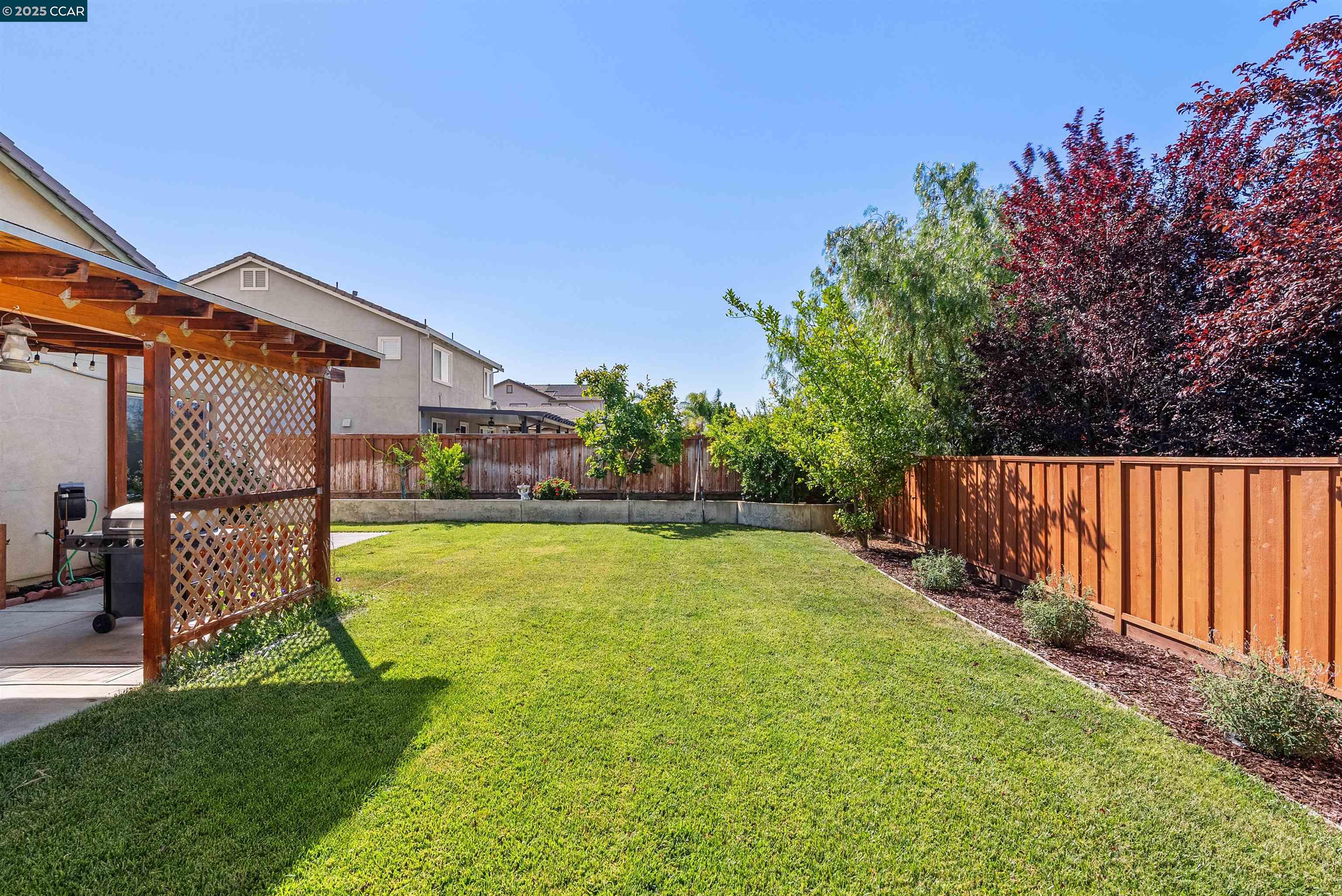 Detail Gallery Image 32 of 37 For 3826 Danbury Way, Fairfield,  CA 94553 - 5 Beds | 3/1 Baths