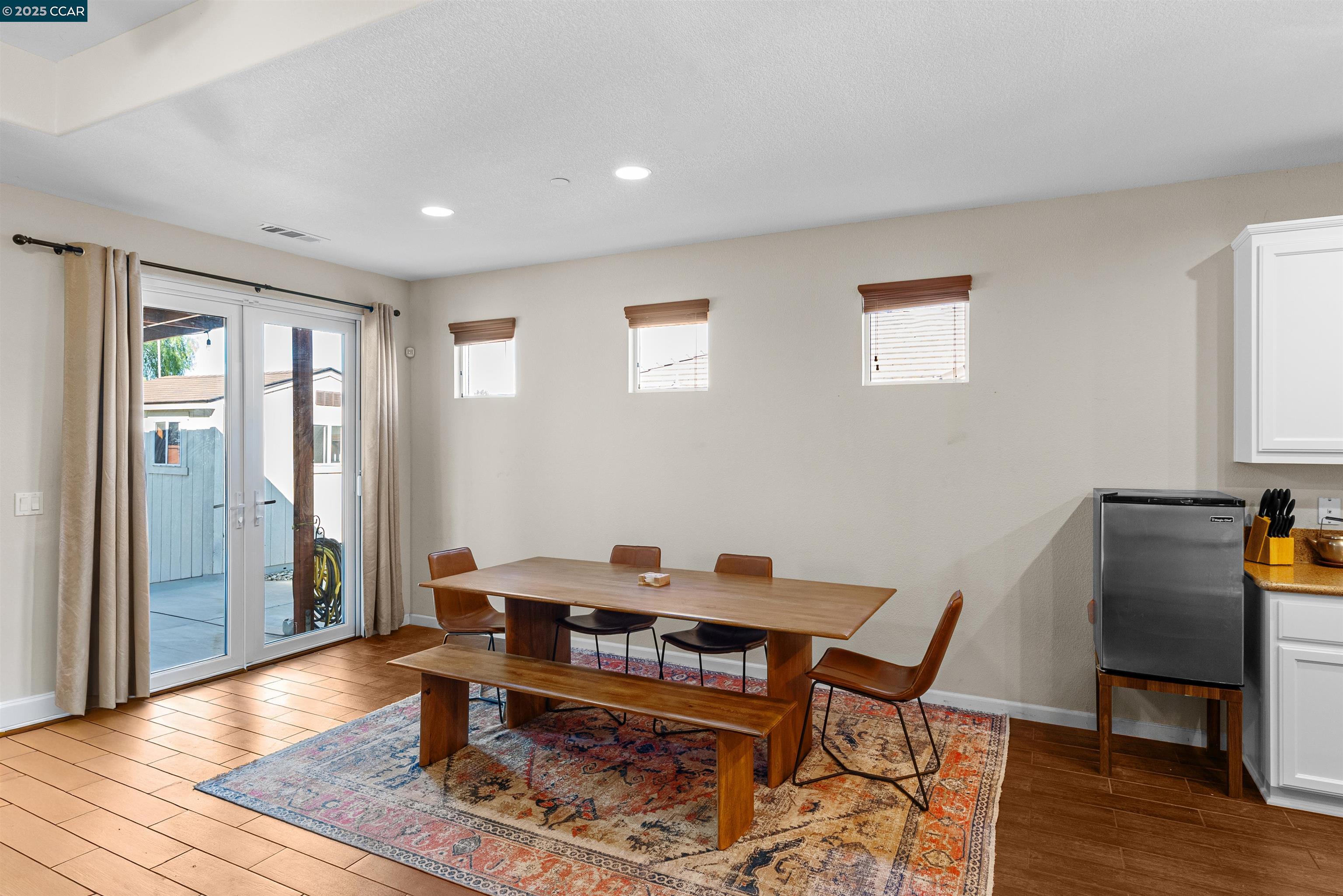 Detail Gallery Image 9 of 37 For 3826 Danbury Way, Fairfield,  CA 94553 - 5 Beds | 3/1 Baths