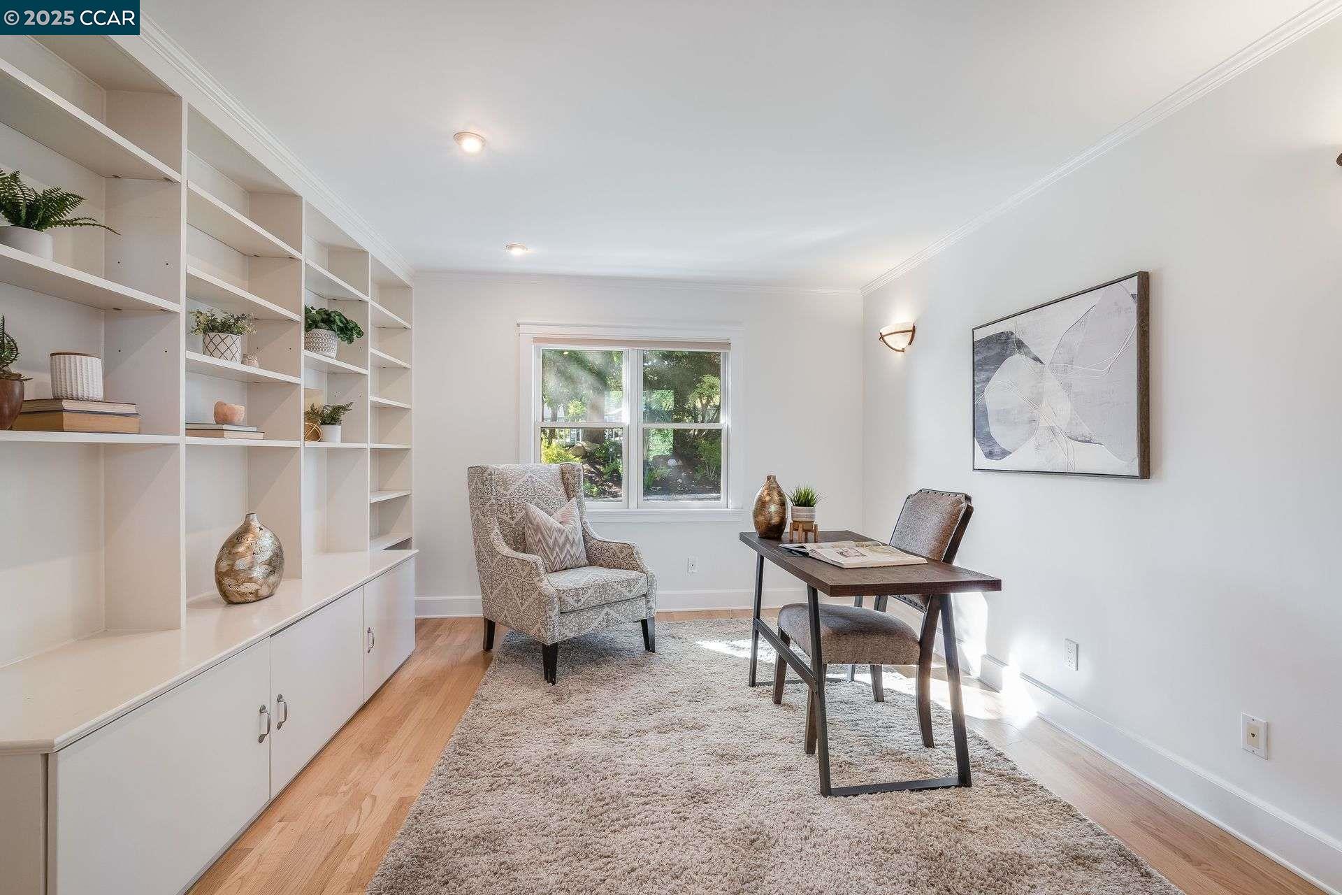 Detail Gallery Image 22 of 55 For 33 Altamount Drive, Orinda,  CA 94563 - 5 Beds | 3/1 Baths