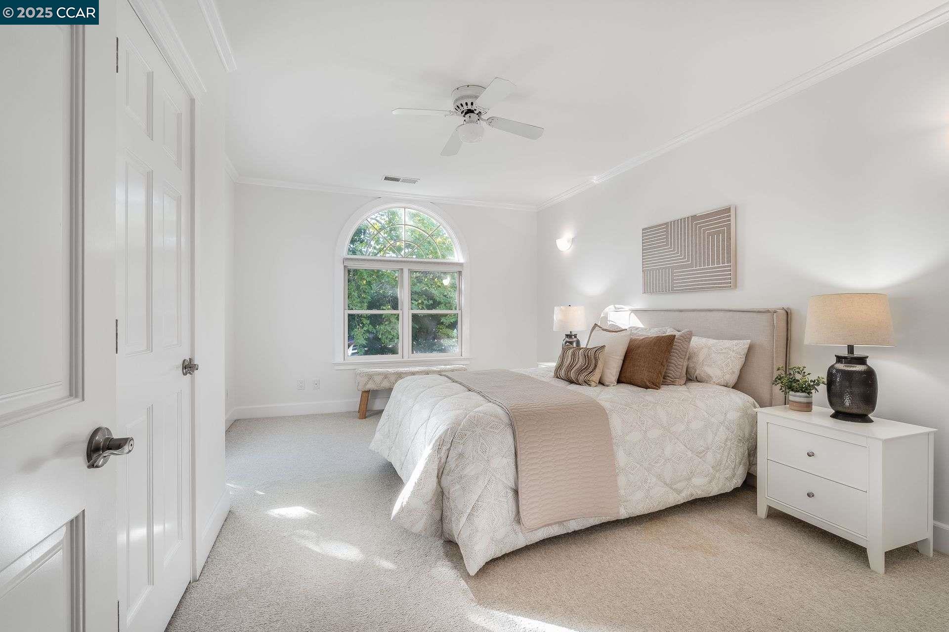 Detail Gallery Image 34 of 55 For 33 Altamount Drive, Orinda,  CA 94563 - 5 Beds | 3/1 Baths