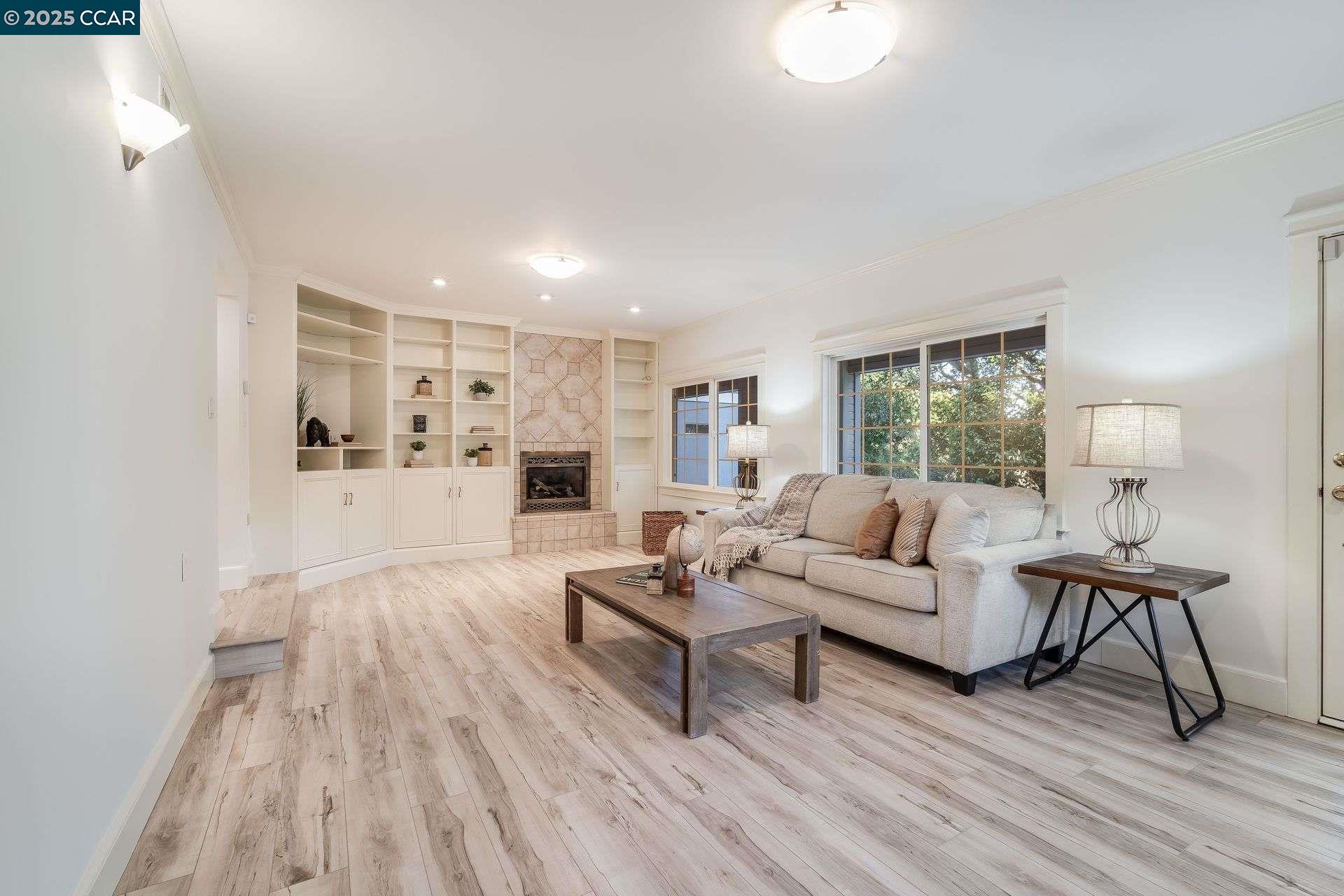 Detail Gallery Image 43 of 55 For 33 Altamount Drive, Orinda,  CA 94563 - 5 Beds | 3/1 Baths