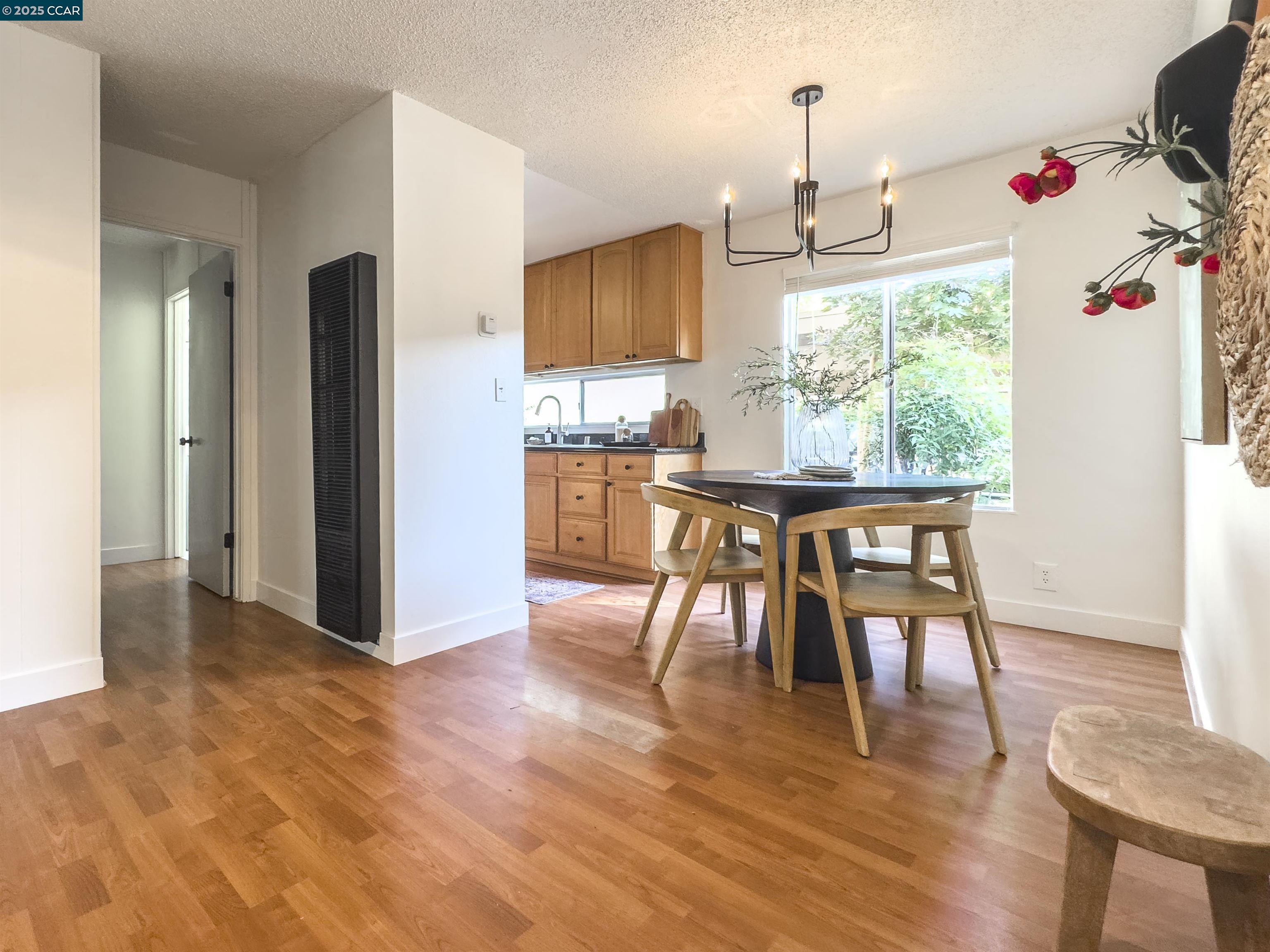 Photo #8: 41104184 Listing: Photo #8