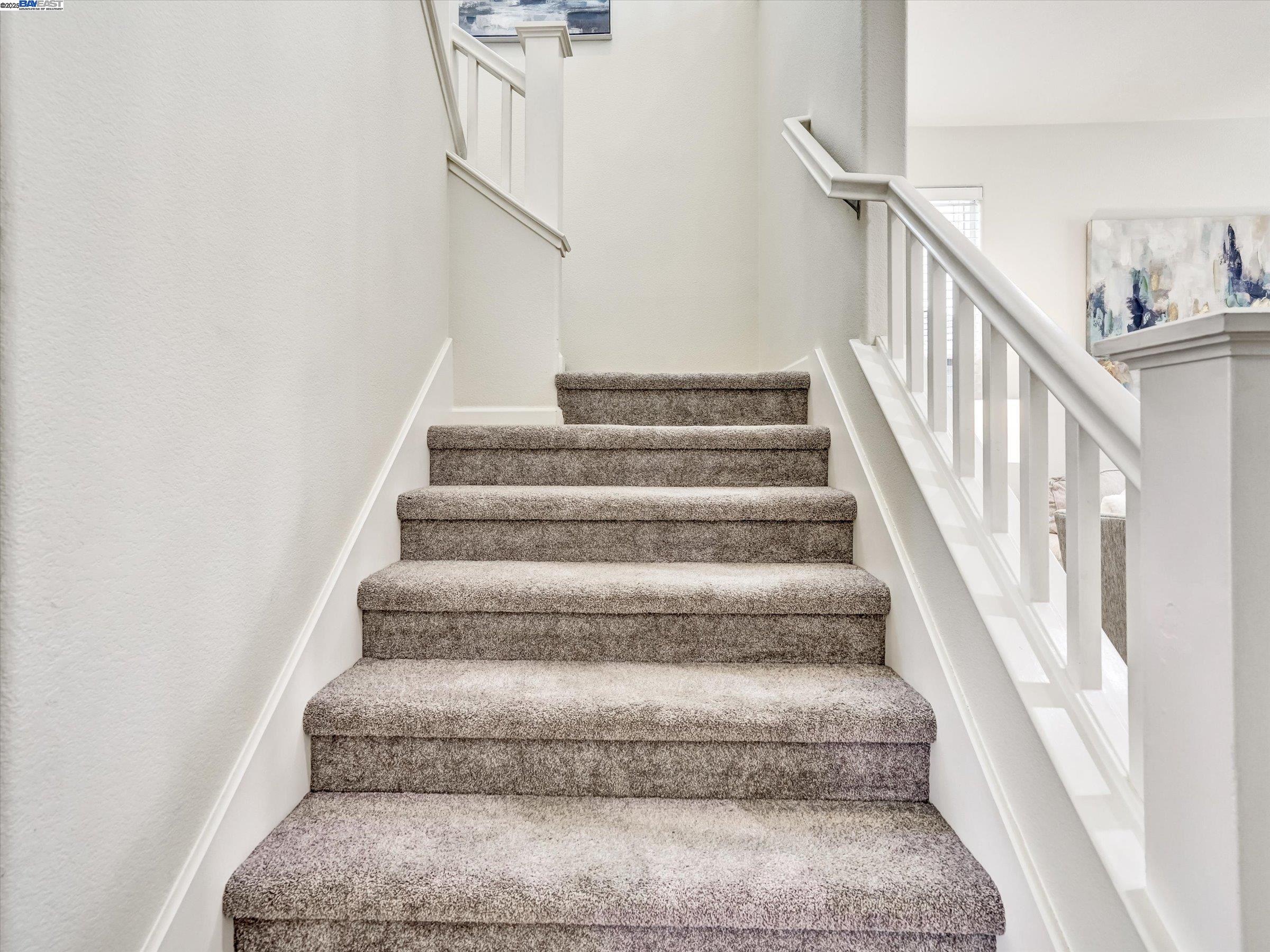 Detail Gallery Image 12 of 30 For 7121 Cerro Crest Dr, San Jose,  CA 95138 - 4 Beds | 2/1 Baths