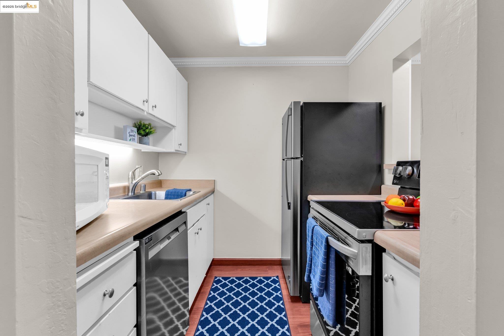 Detail Gallery Image 8 of 47 For 470 N N Civic Drive #105,  Walnut Creek,  CA 94596 - 1 Beds | 1 Baths