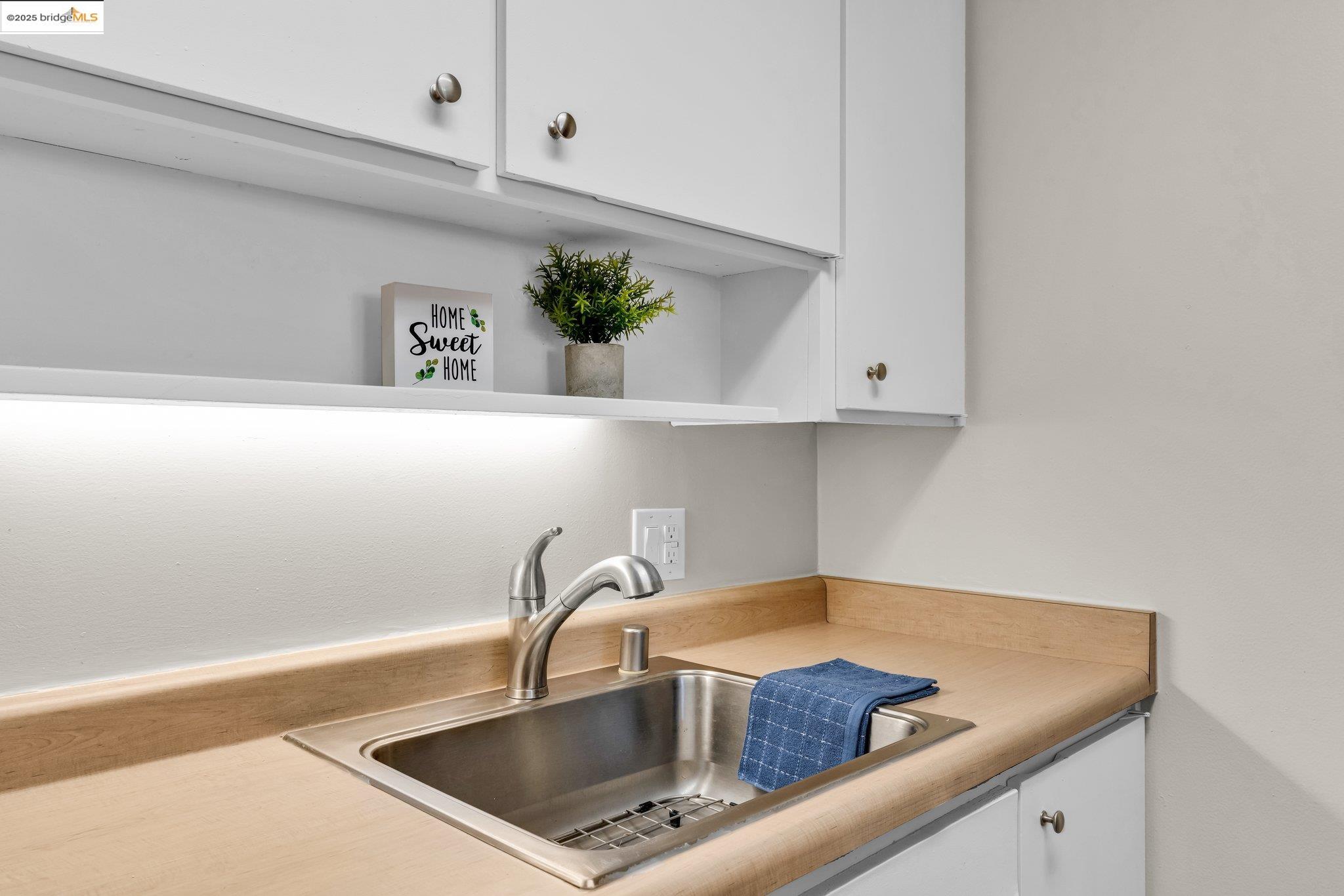 Detail Gallery Image 12 of 47 For 470 N N Civic Drive #105,  Walnut Creek,  CA 94596 - 1 Beds | 1 Baths