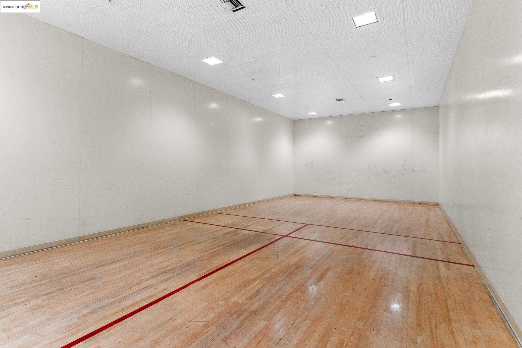 Detail Gallery Image 44 of 53 For 470 N N Civic Drive #105,  Walnut Creek,  CA 94596 - 1 Beds | 1 Baths