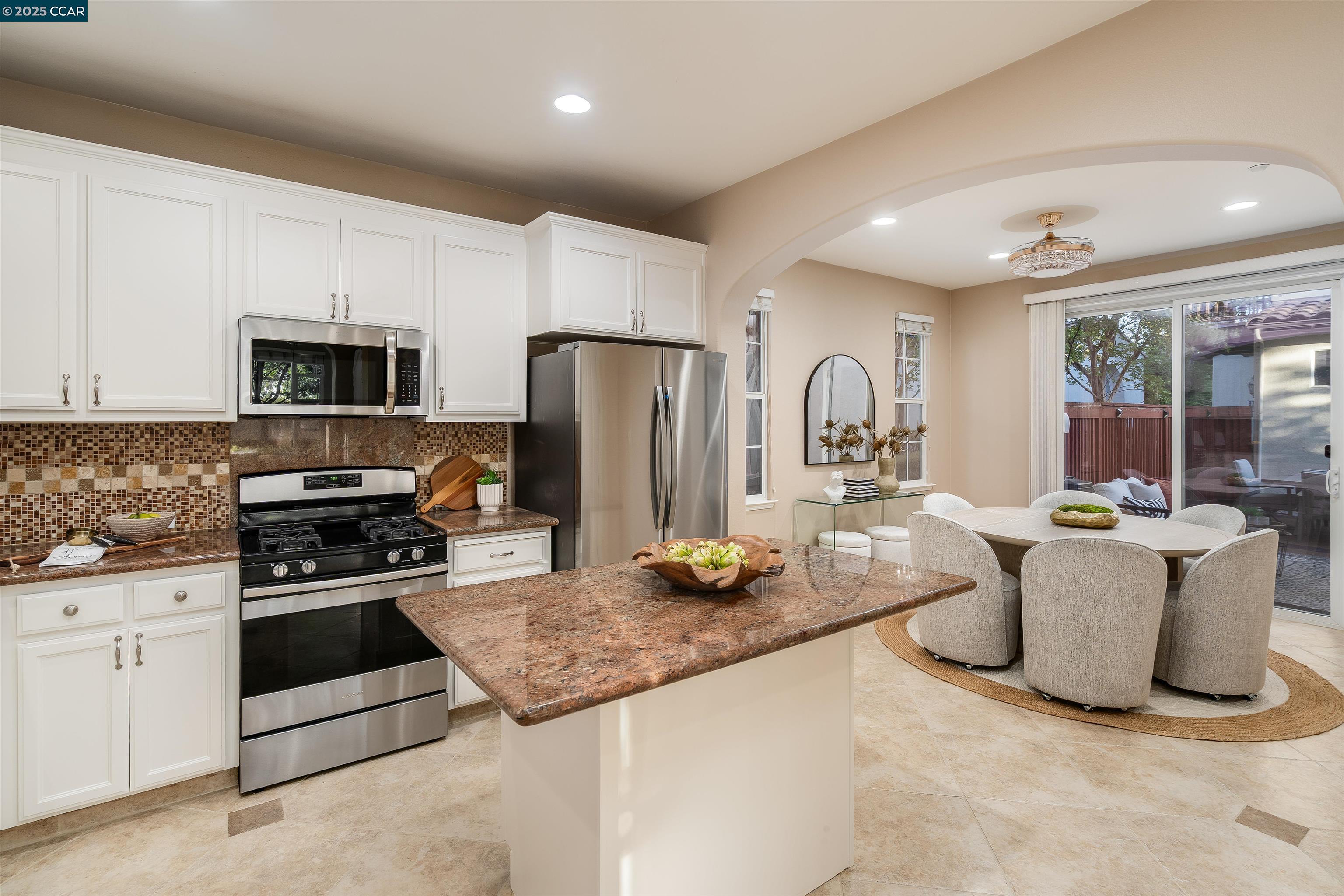 Detail Gallery Image 6 of 29 For 9752 Belladonna Dr, San Ramon,  CA 94582 - 3 Beds | 2/1 Baths