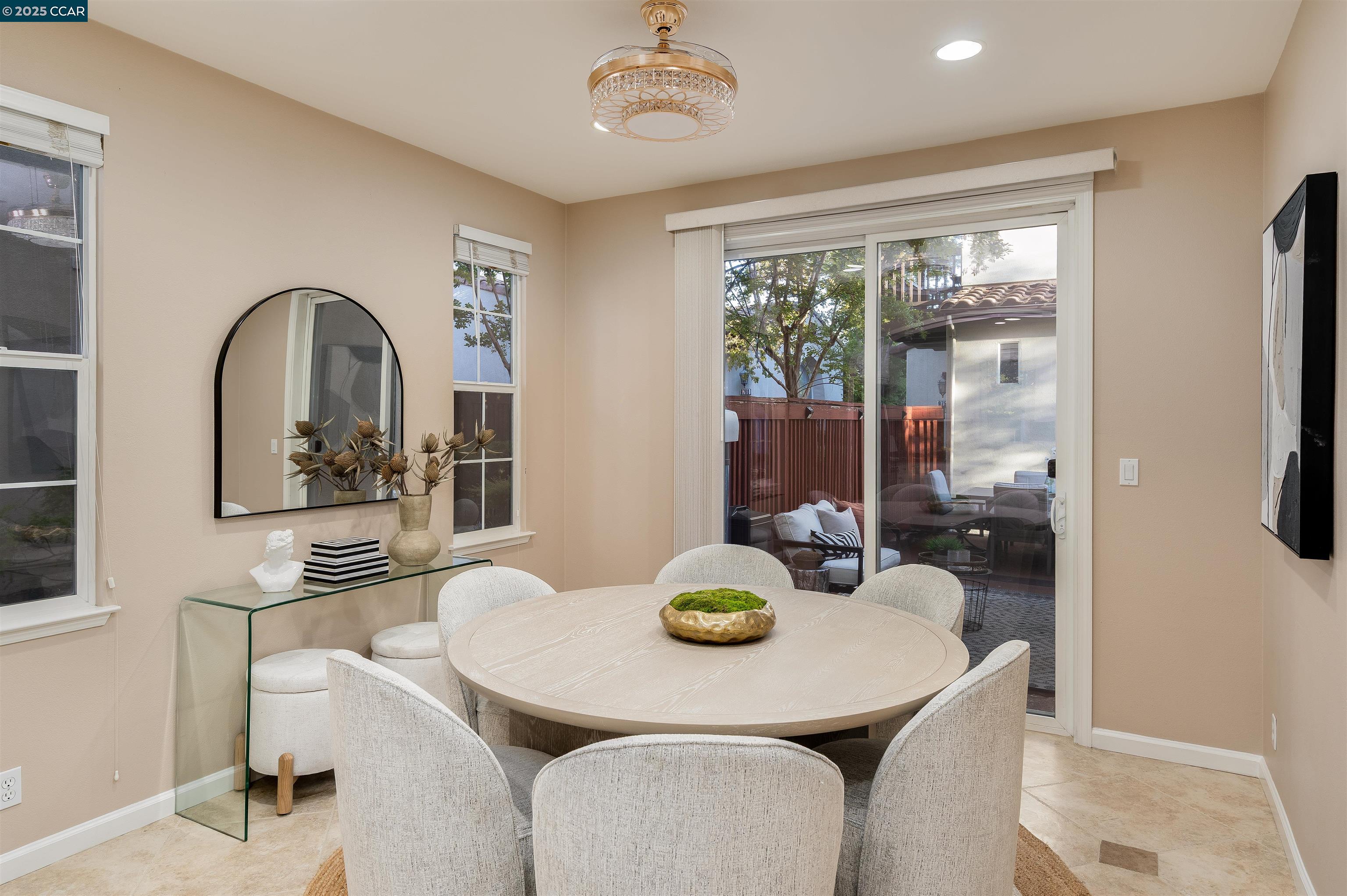 Detail Gallery Image 8 of 29 For 9752 Belladonna Dr, San Ramon,  CA 94582 - 3 Beds | 2/1 Baths