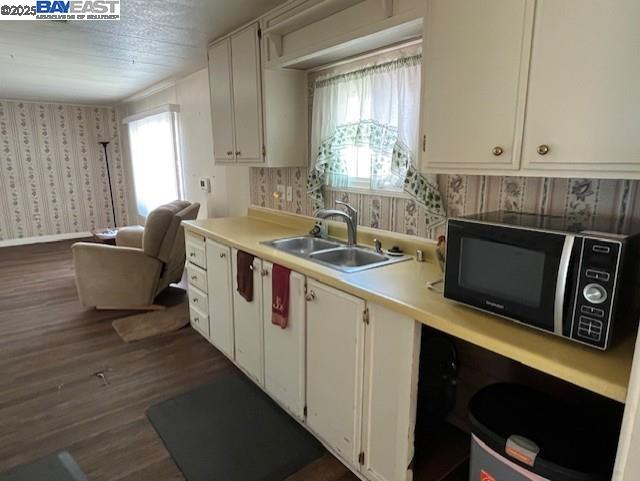 Detail Gallery Image 6 of 34 For 226 Hula Circle, Union City,  CA 94587 - 2 Beds | 2 Baths