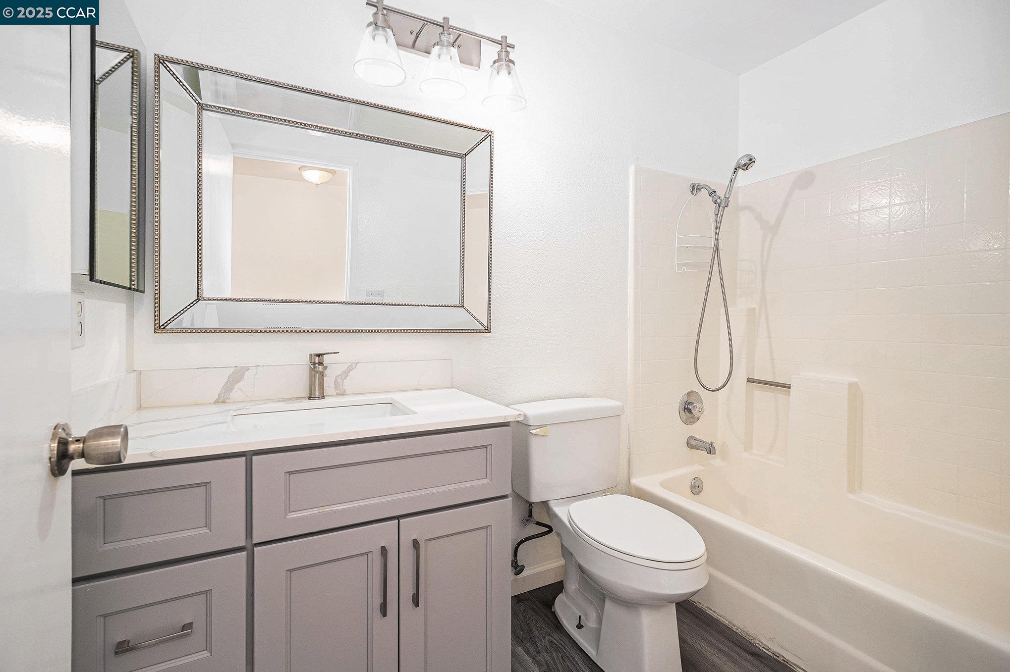 Photo #13: 41104192 Listing: Photo #13