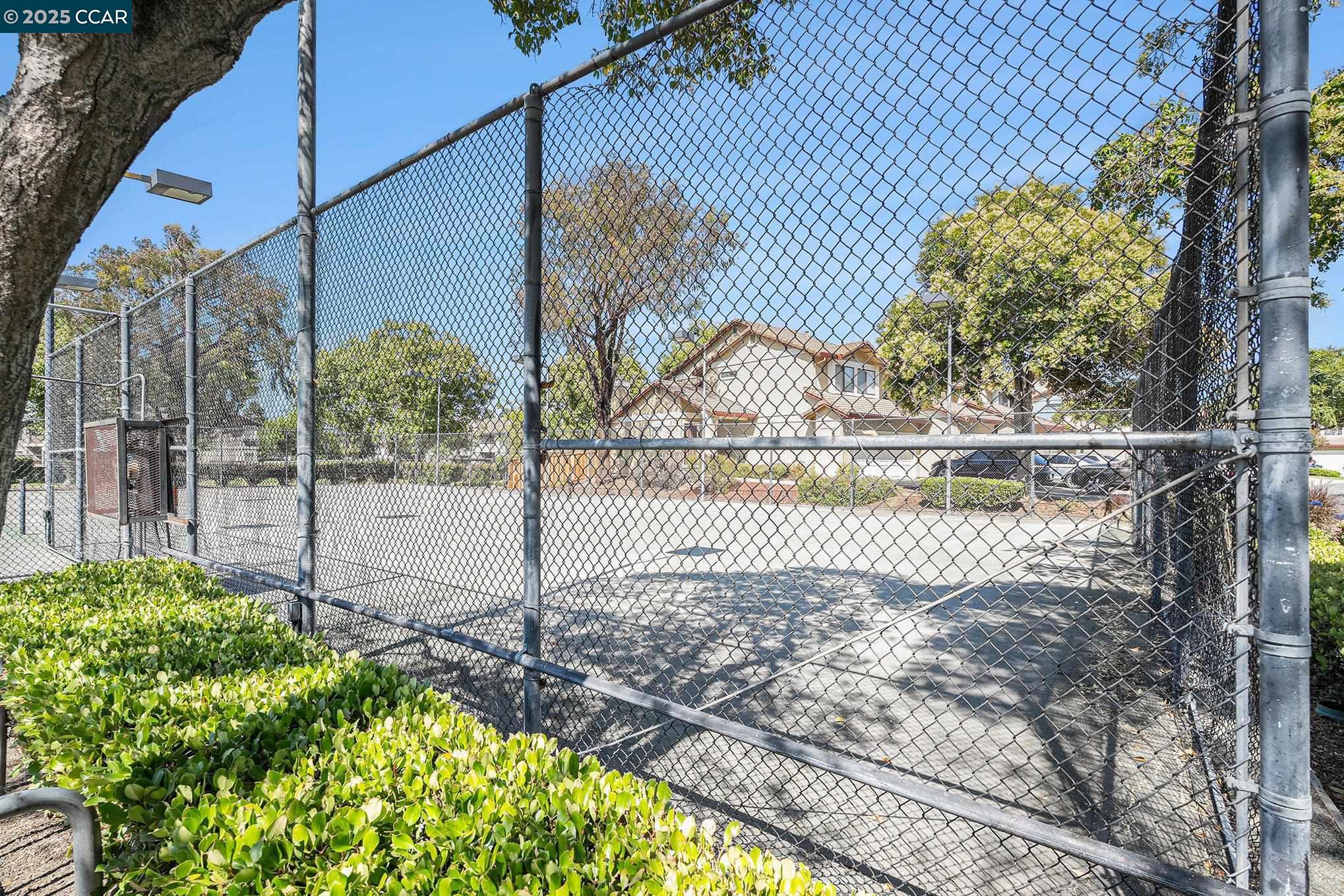 Detail Gallery Image 14 of 17 For 3036 Peppermill Circle, Pittsburg,  CA 94565 - 2 Beds | 2/1 Baths