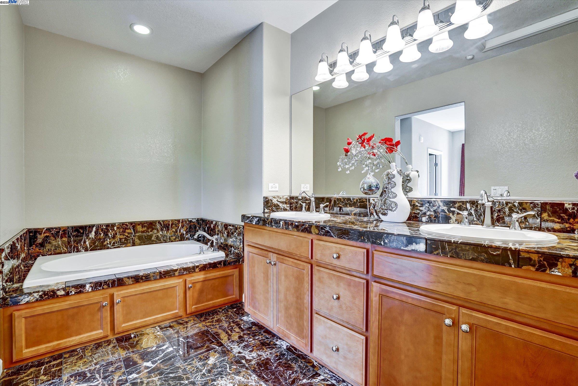 Photo #32: 41104193 Listing: Photo #32