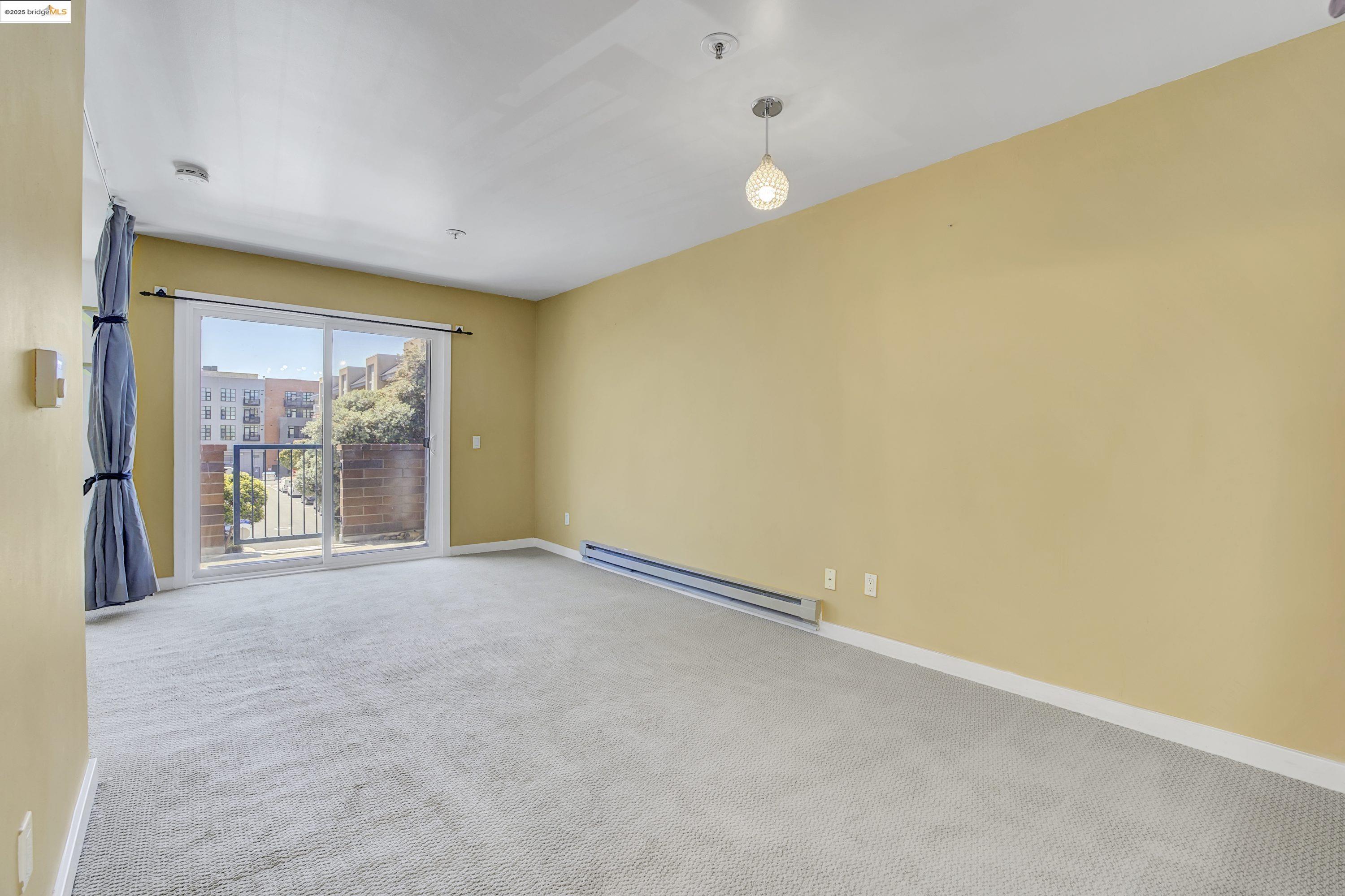 Detail Gallery Image 3 of 35 For 6400 Christie Ave #5109,  Emeryville,  CA 94608 - 0 Beds | 1 Baths