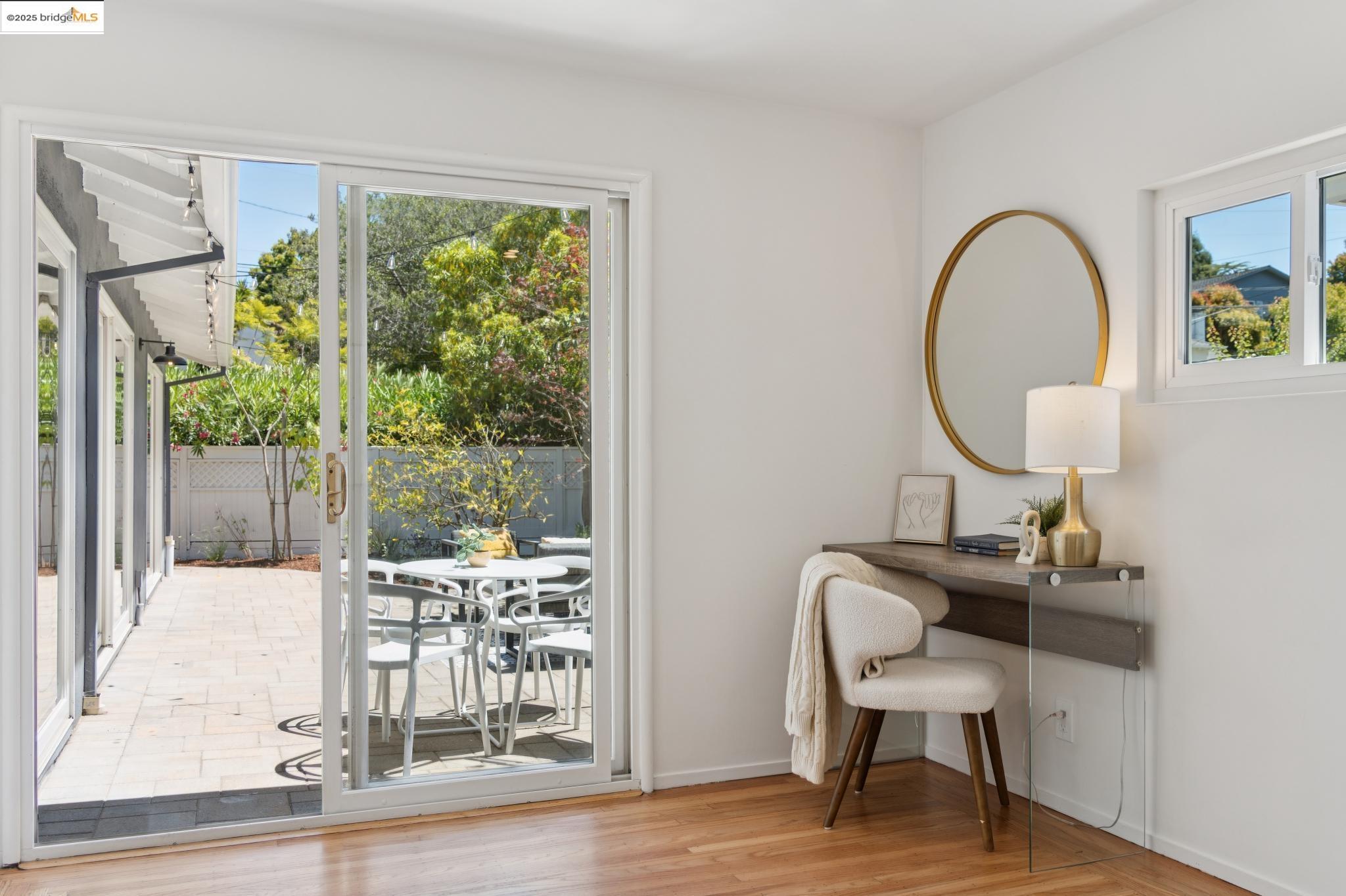 Detail Gallery Image 47 of 60 For 5325 Harbord Dr, Oakland,  CA 94618 - 4 Beds | 3 Baths