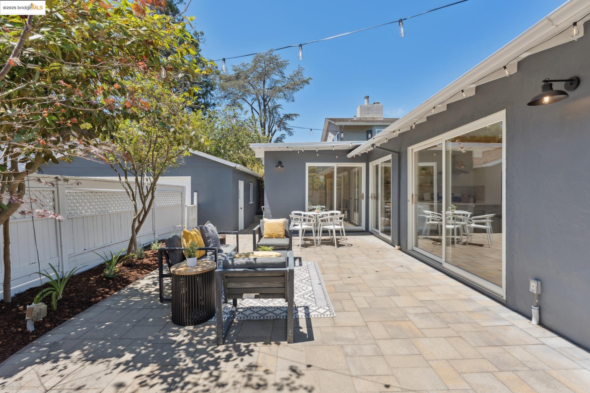 Detail Gallery Image 52 of 60 For 5325 Harbord Dr, Oakland,  CA 94618 - 4 Beds | 3 Baths