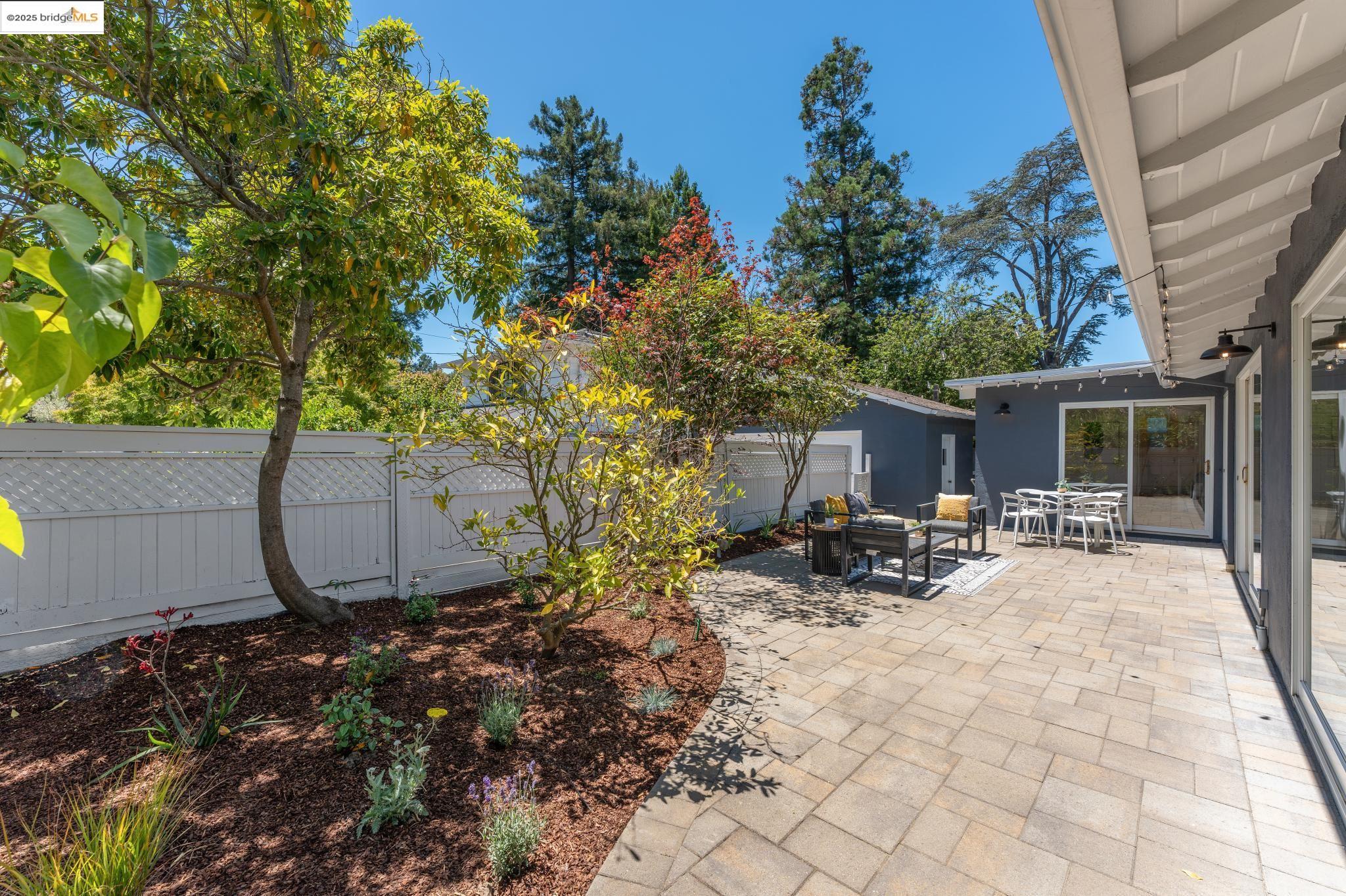 Detail Gallery Image 53 of 60 For 5325 Harbord Dr, Oakland,  CA 94618 - 4 Beds | 3 Baths