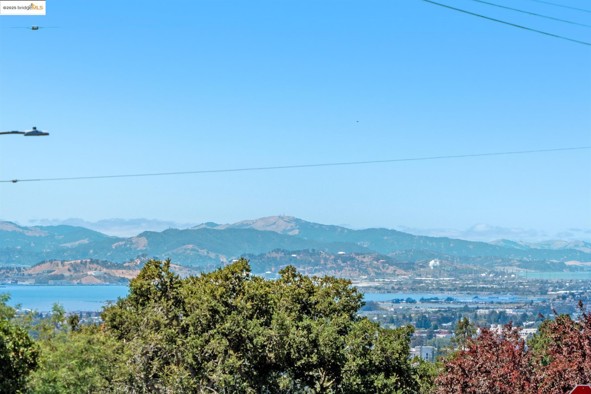 Detail Gallery Image 57 of 60 For 5325 Harbord Dr, Oakland,  CA 94618 - 4 Beds | 3 Baths