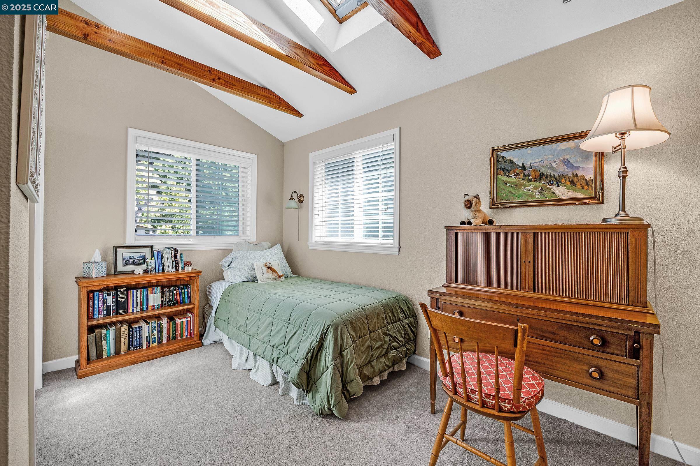 Detail Gallery Image 19 of 39 For 6129 Crater Lake Ct, Pleasanton,  CA 94588 - 6 Beds | 3/1 Baths