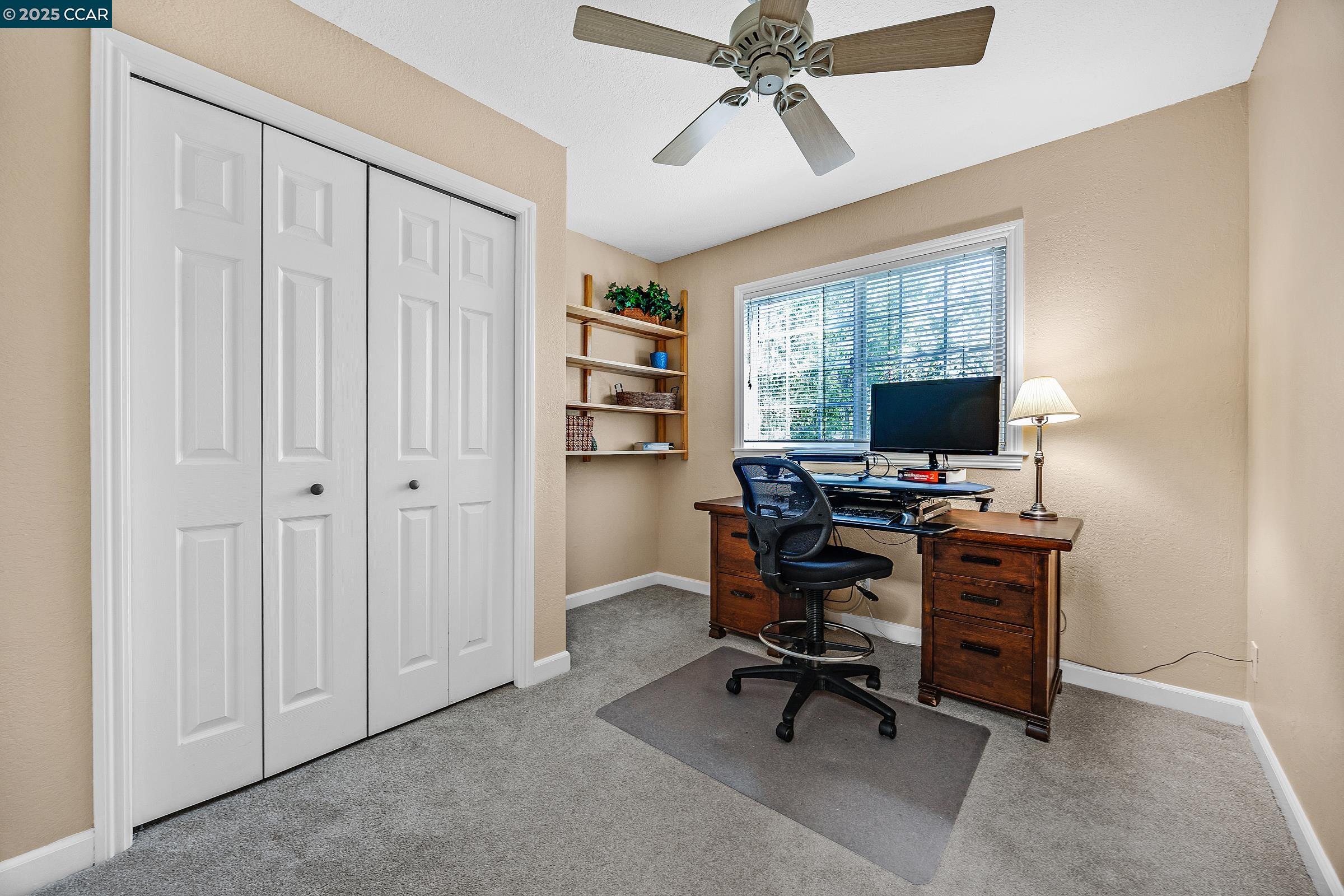Detail Gallery Image 20 of 39 For 6129 Crater Lake Ct, Pleasanton,  CA 94588 - 6 Beds | 3/1 Baths