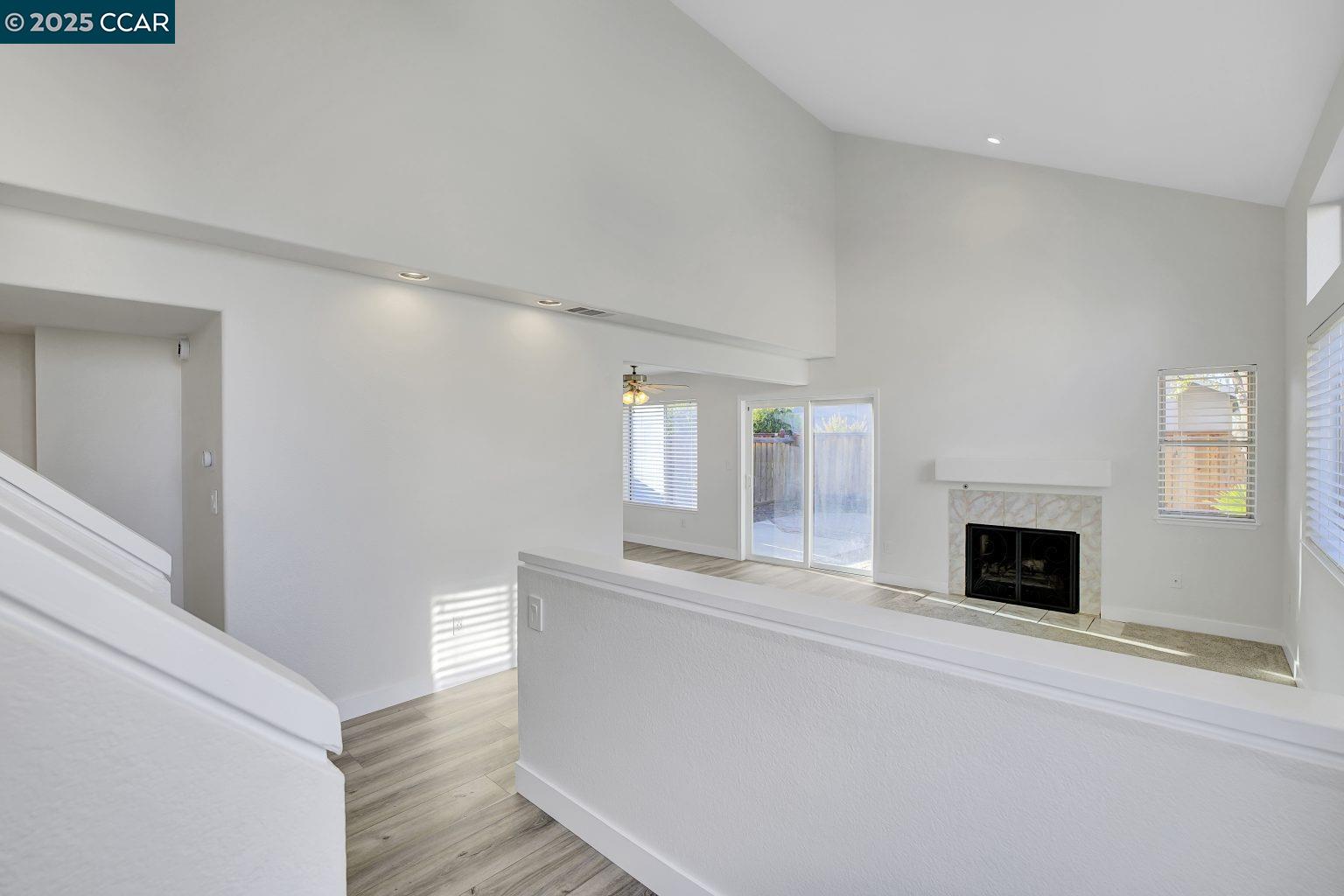 Detail Gallery Image 12 of 41 For 300 Bayview Dr, Oakley,  CA 94561 - 3 Beds | 2/1 Baths
